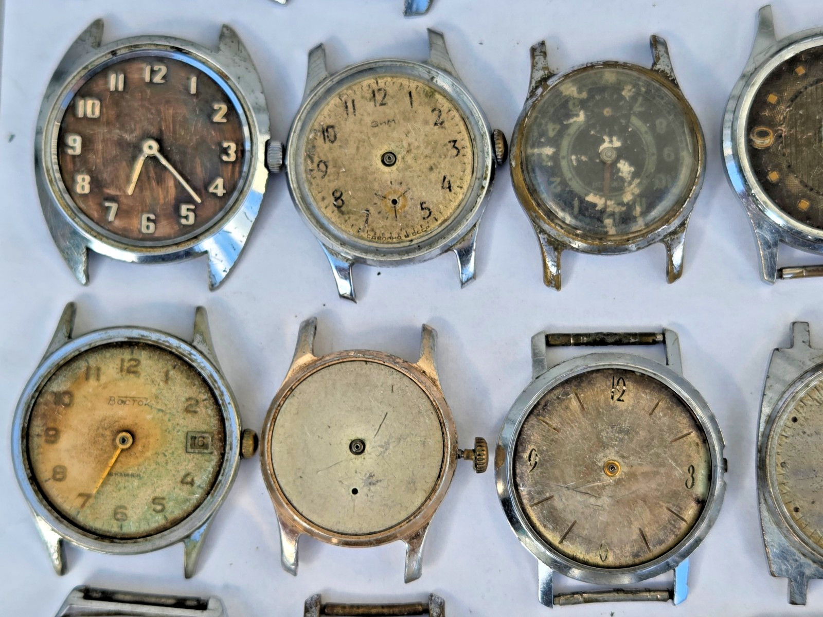 Lot of 75 Russian Watches Vostok Pobeda Mayak Zim etc Not working for parts Read