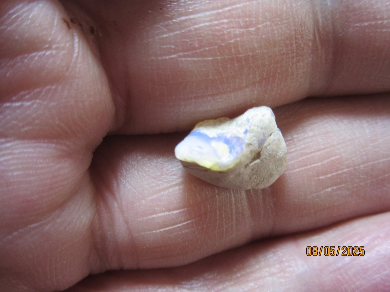 2 Pieces Australian Lightning Ridge Opal 7/16″ Rough Collectible TPALROR-1