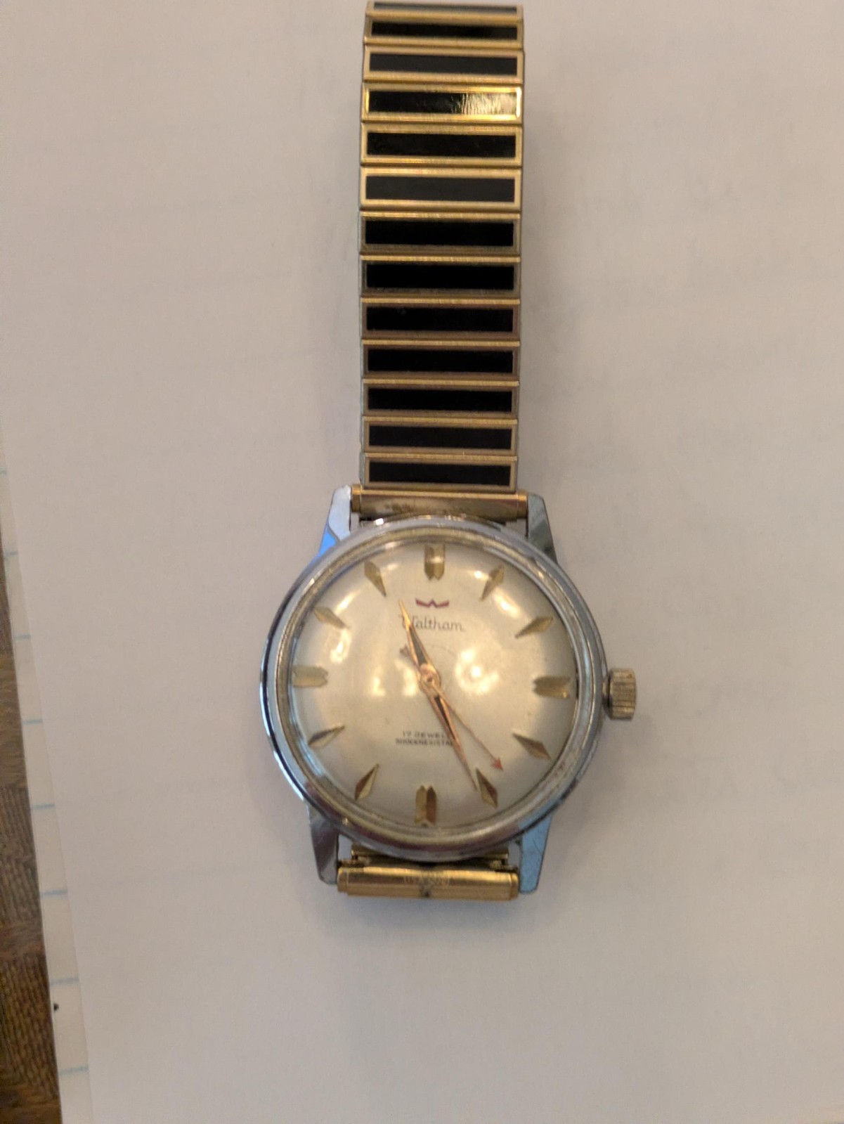 Waltham Men’s Manual 17 Jewel Date Shock-Resist