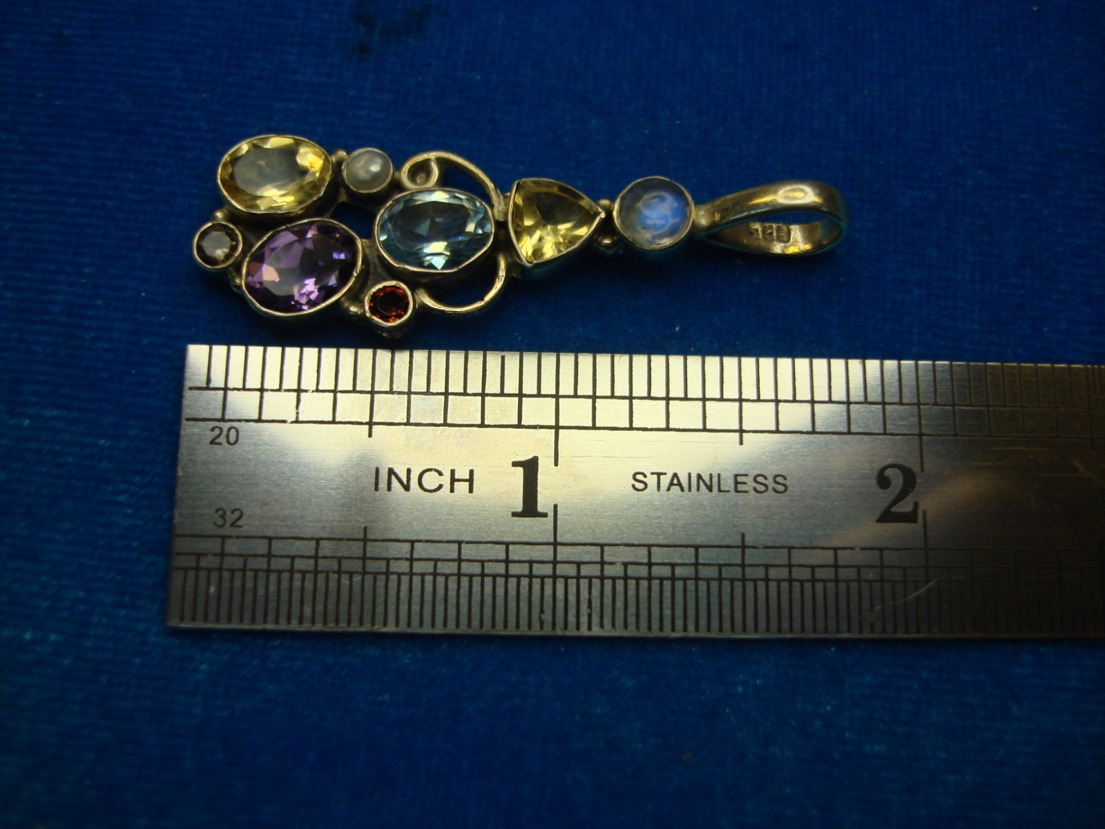 PRETTY STERLING SILVER PENDANT WITH 7 DIFF. COL. STONES & PEARL