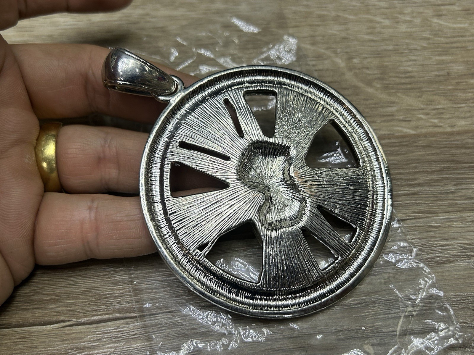 Vintage Saints Row 2 Video Game Rhinestone Medallion Pendant New