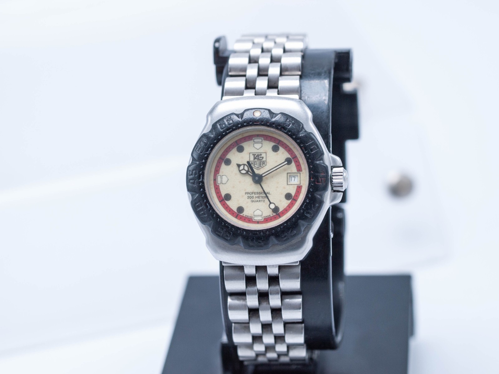 Tag Heuer Formula 1 WA1411 Women’s 28mm Quartz Dive Watch w/ Original Bracelet