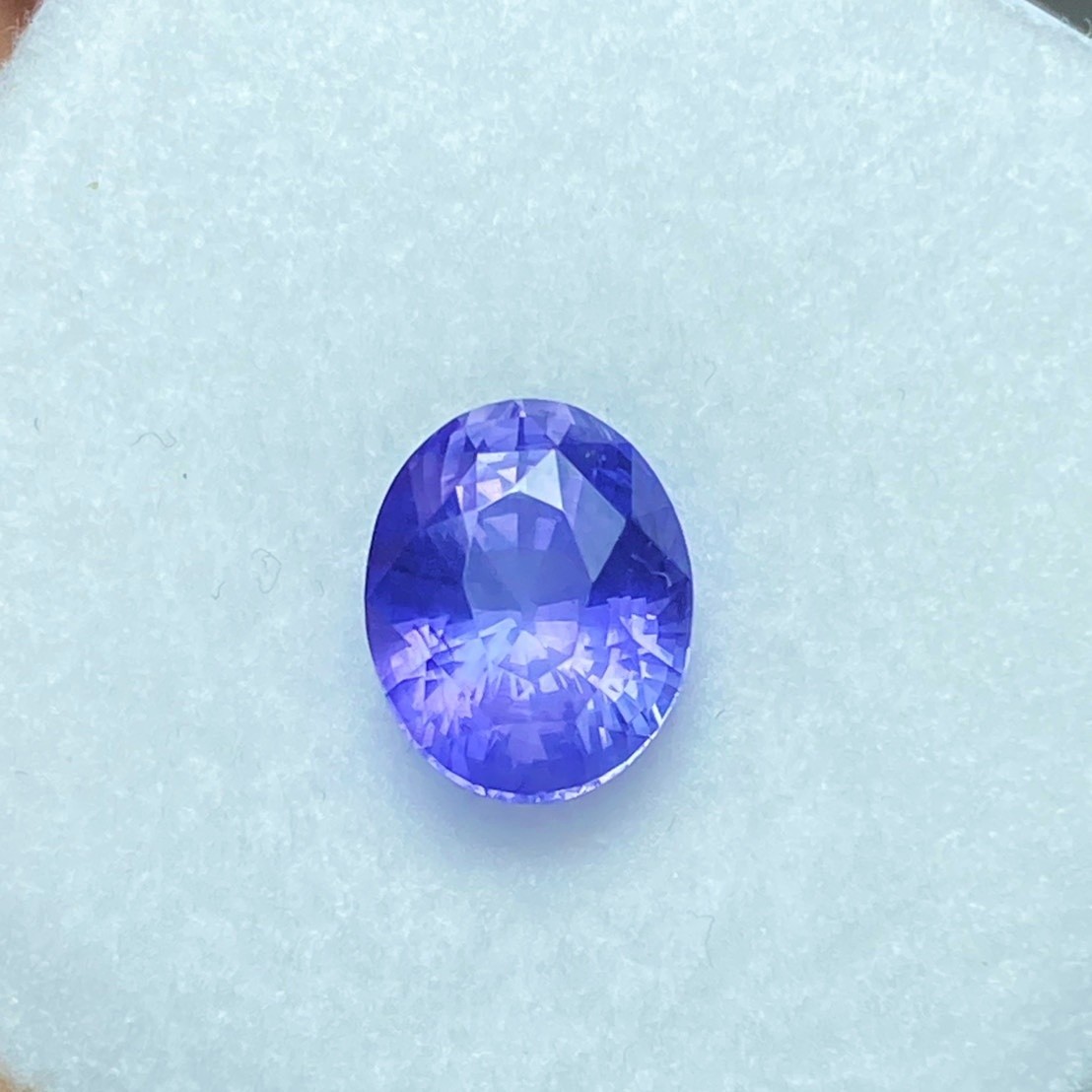 [jerseychou] Natural Violet Orchid purple sapphire 3.94ct , No heat , CSL