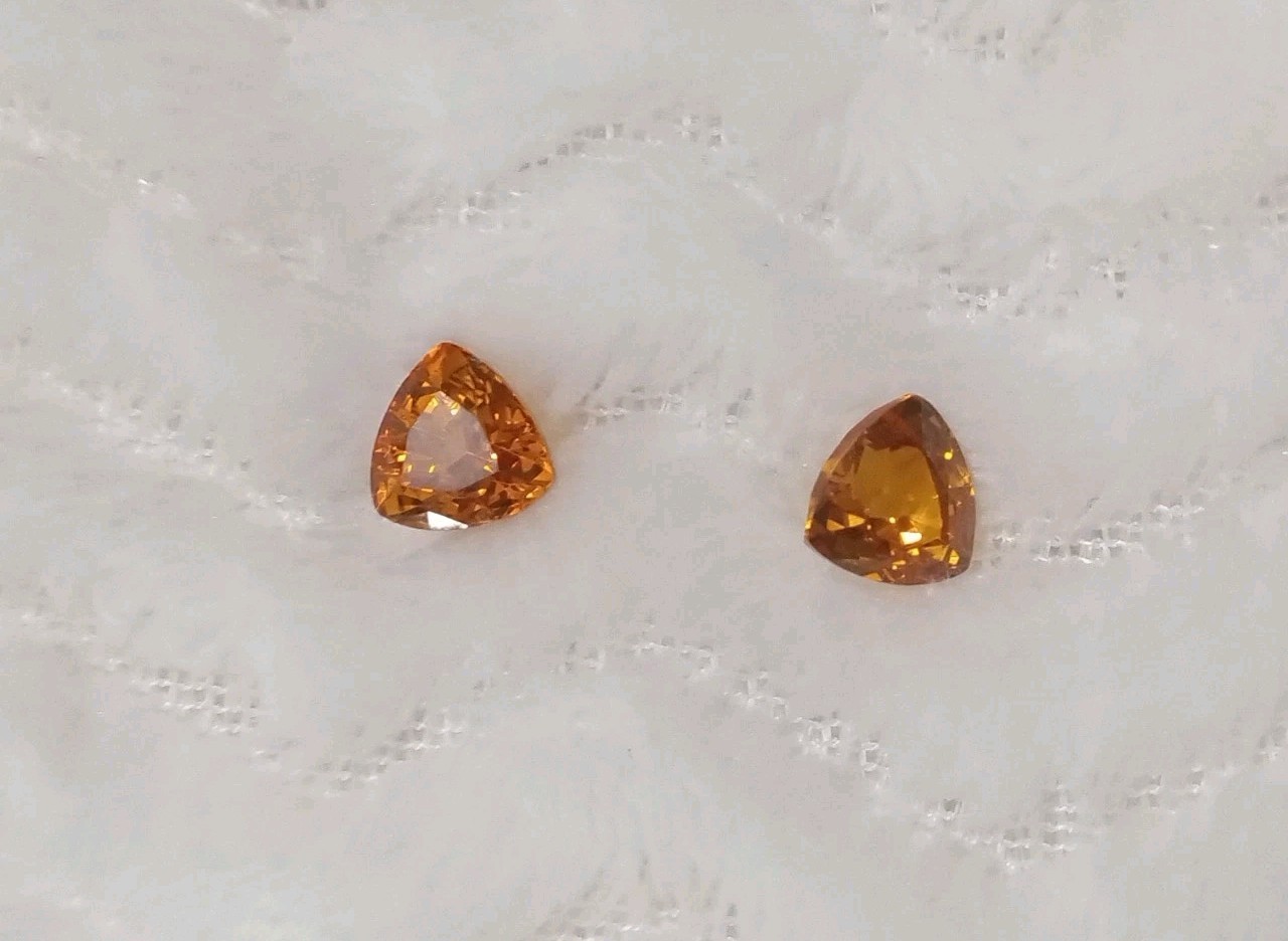 9x9x9x7mm Lab Created Diffused Orange Padparadscha Thick Trillion Cut About 14CT