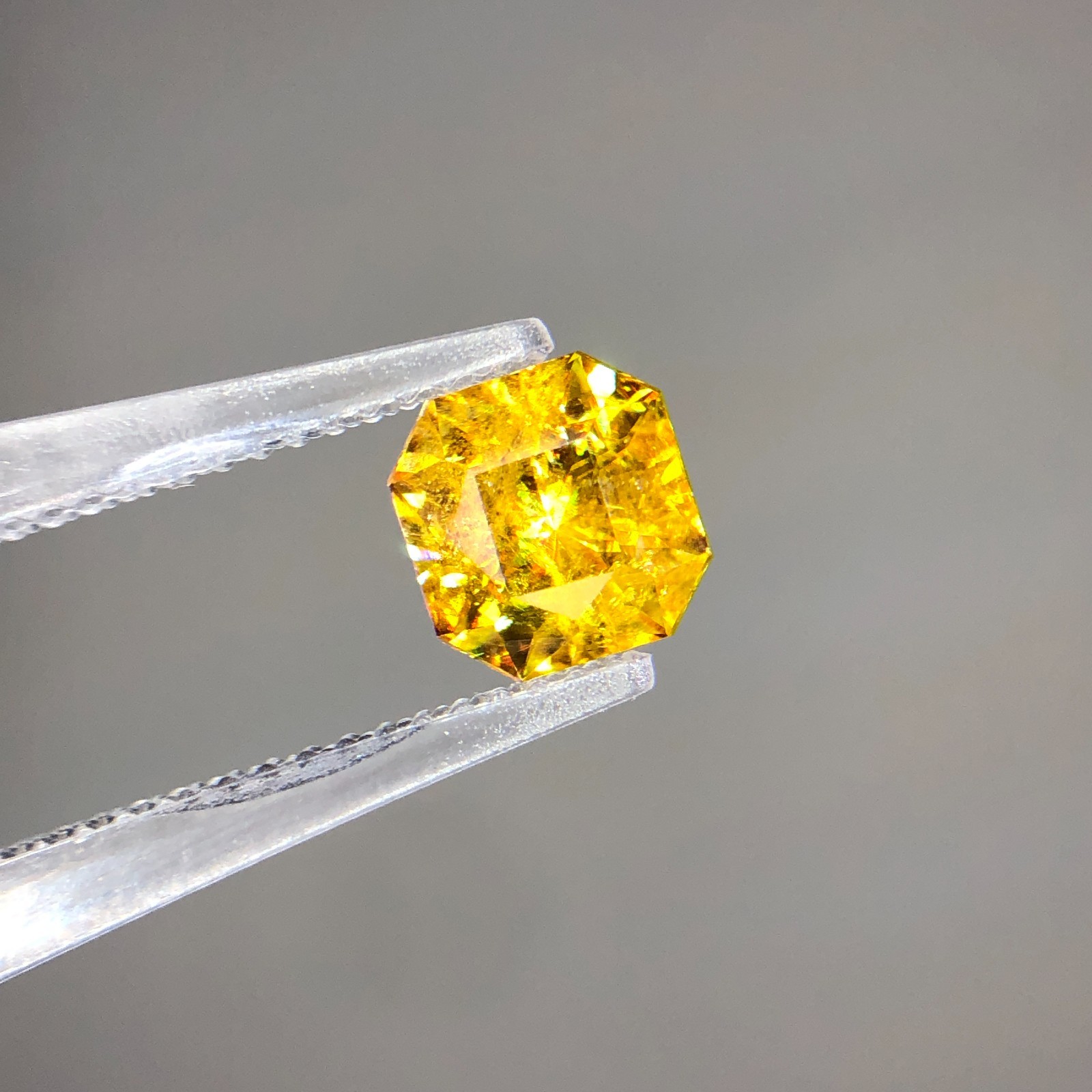 1.45 Carat Natural Full Fire Sphene Titanite Fancy Cut Gemstone For Jewelry