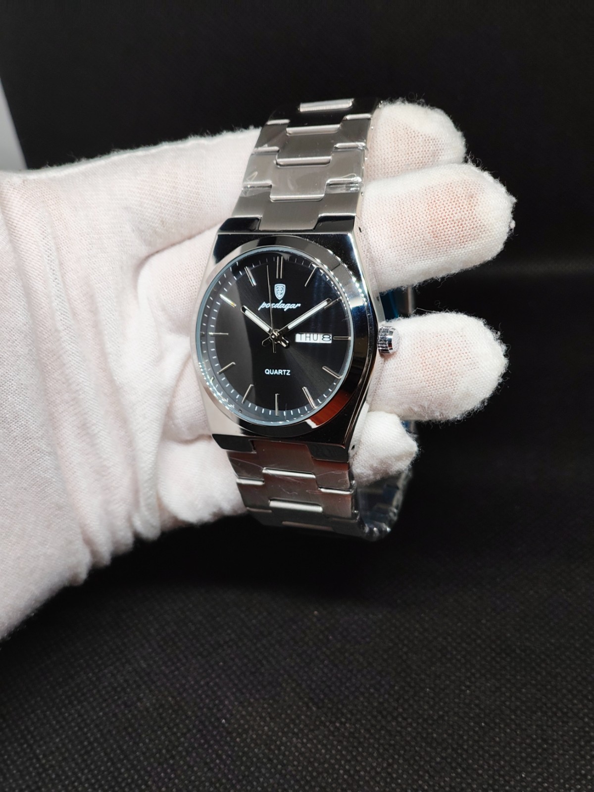POEDAGAR Men’s Quartz Watch Black Dial Stainless Steel Day Date Silver