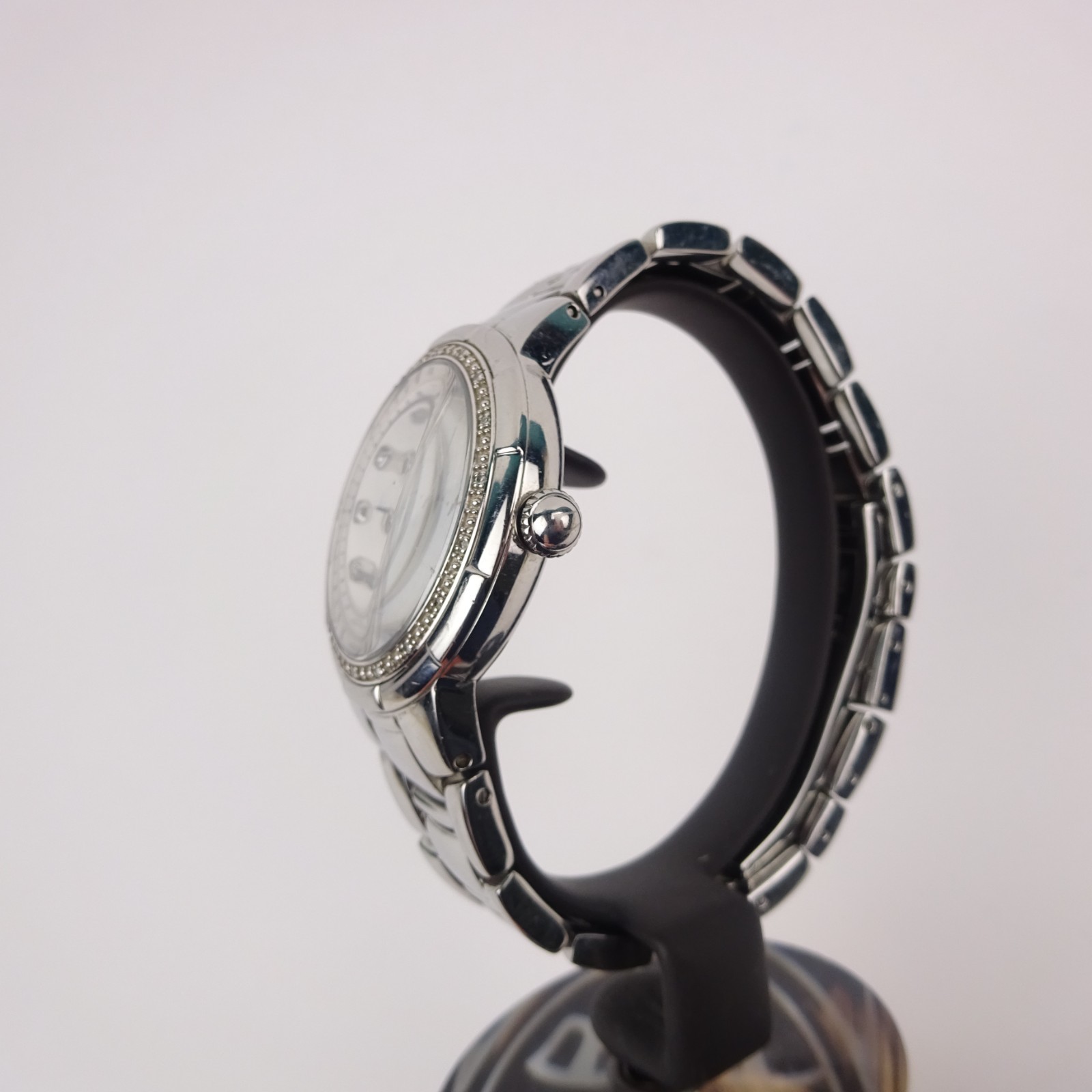 Bulova 96R174 Rosedale Watch Women’s Diamond Mother of Pearl Dial Ladies