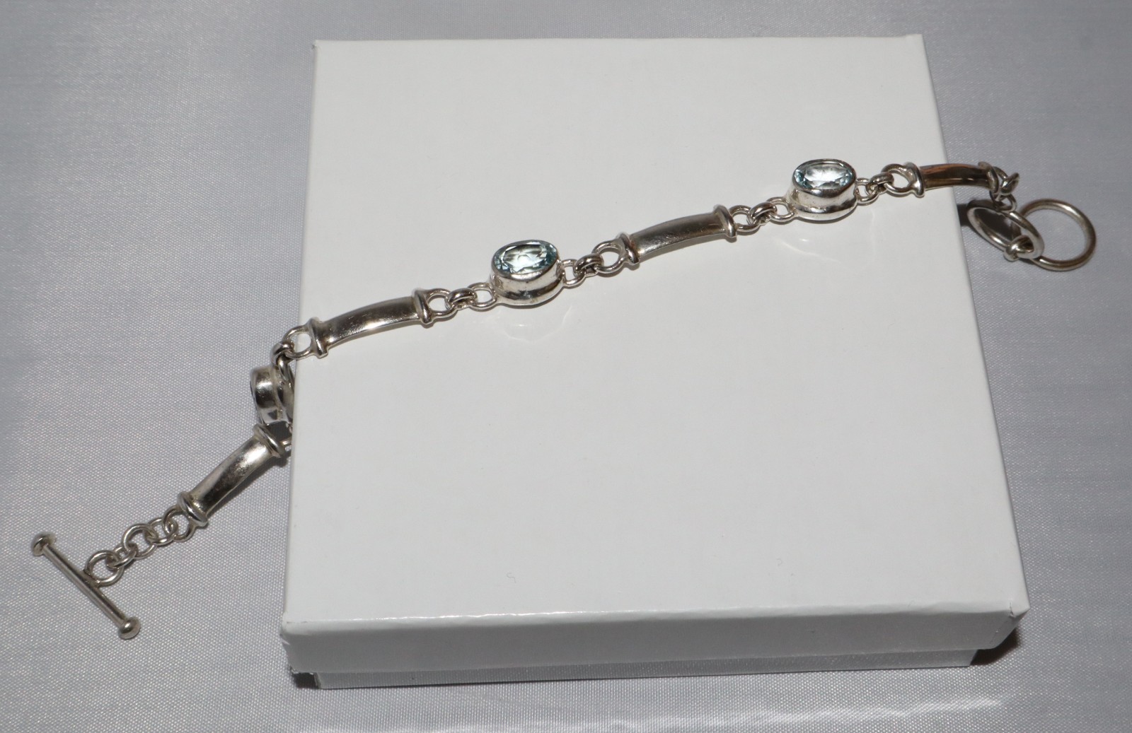Vintage Sterling Silver Blue Topaz? Bar Link Toggle Clasp Bracelet 12 grams 8 in