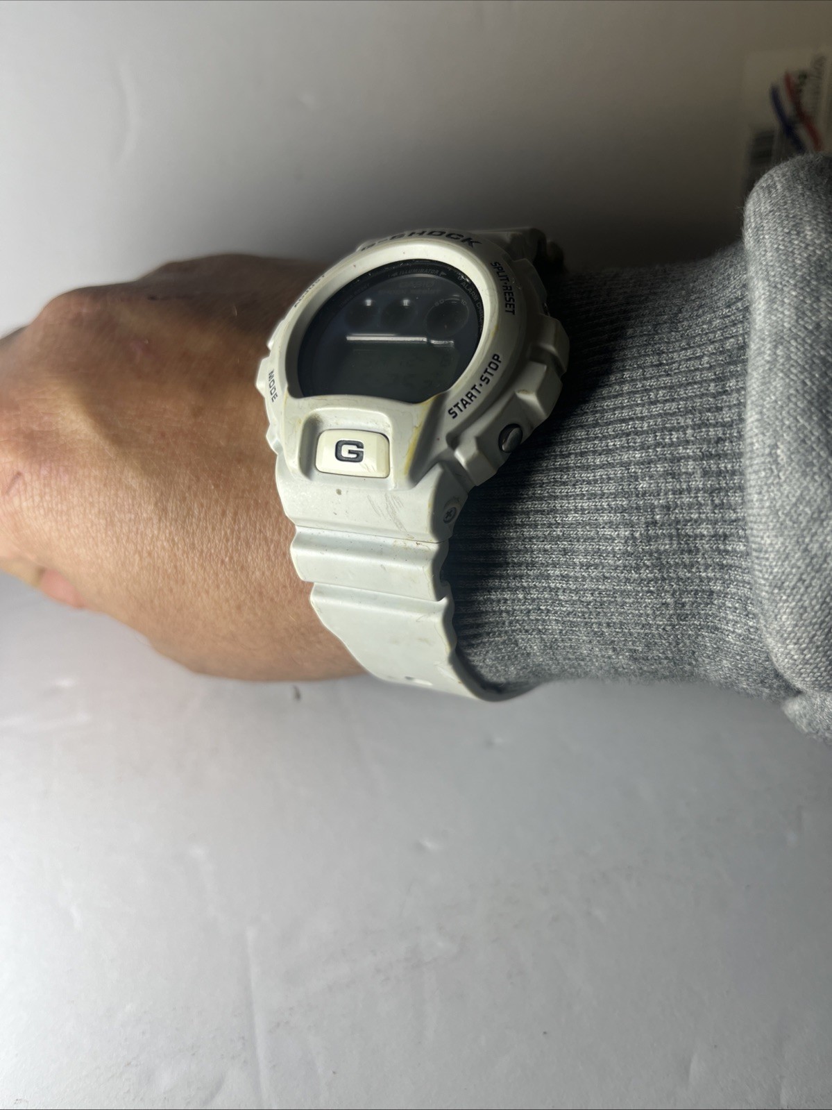 Classic Casio G-SHOCK DW-6900FS (3230 white