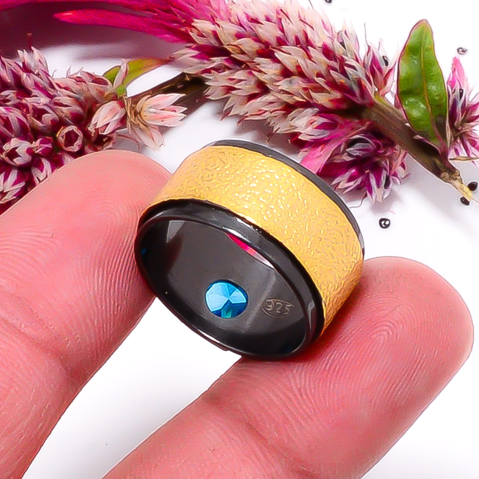 London Blue Topaz Black And Gold Plated 925 Sterling Silver Ring s.6.5 Sku37