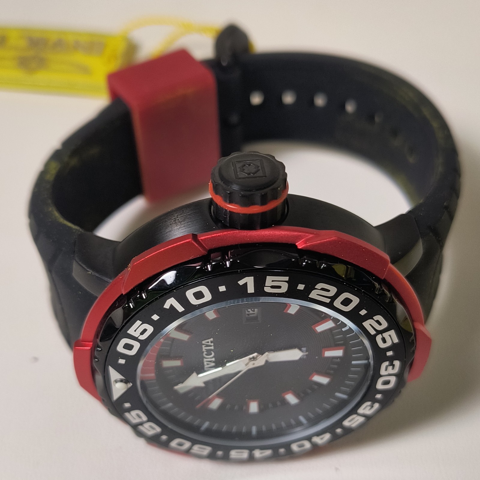 Invicta Pro Diver Chrononaut Black/Red Dial Rotating Bezel Silicone Strap 52mm