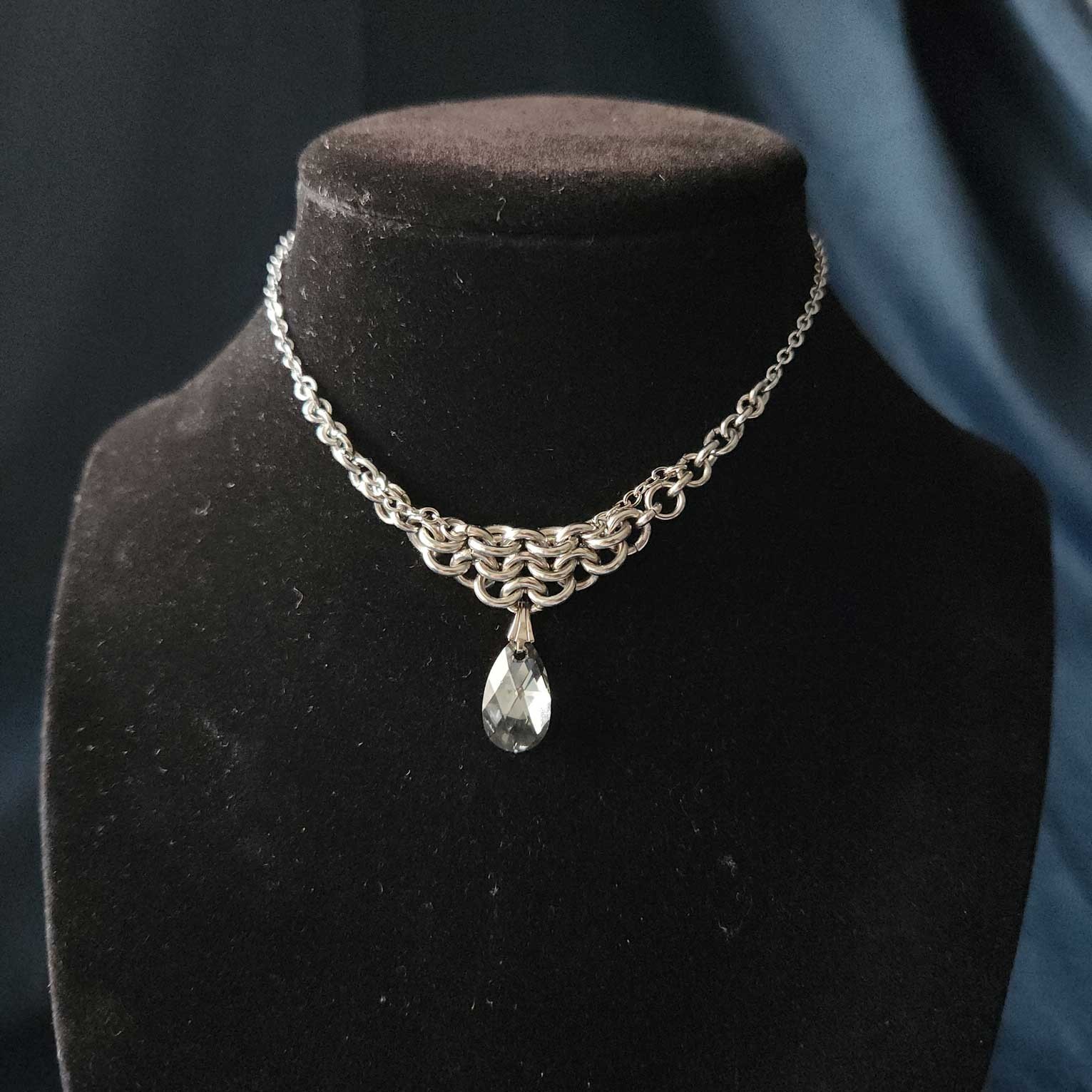 Vintage Victorian style black crystal necklace handmade with stainless steel