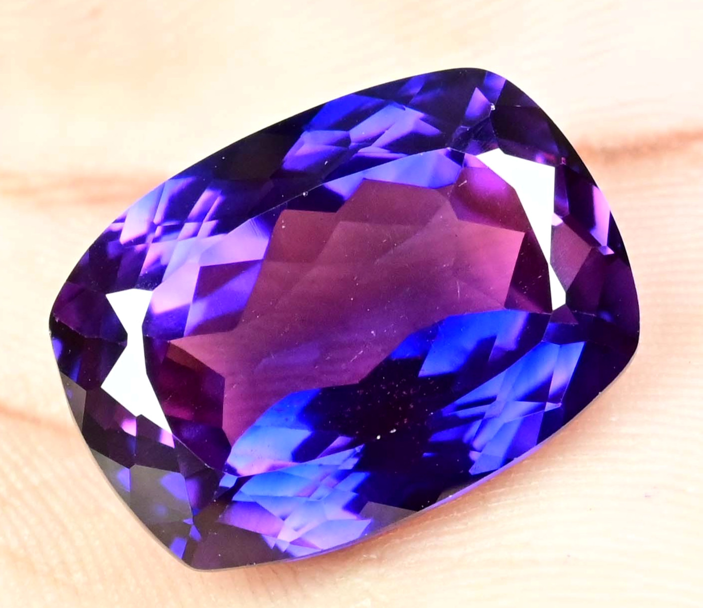 Flawless Natural Purple Pink Tanzanite 29.00Ct AGL Certified Rare Loose Gemstone