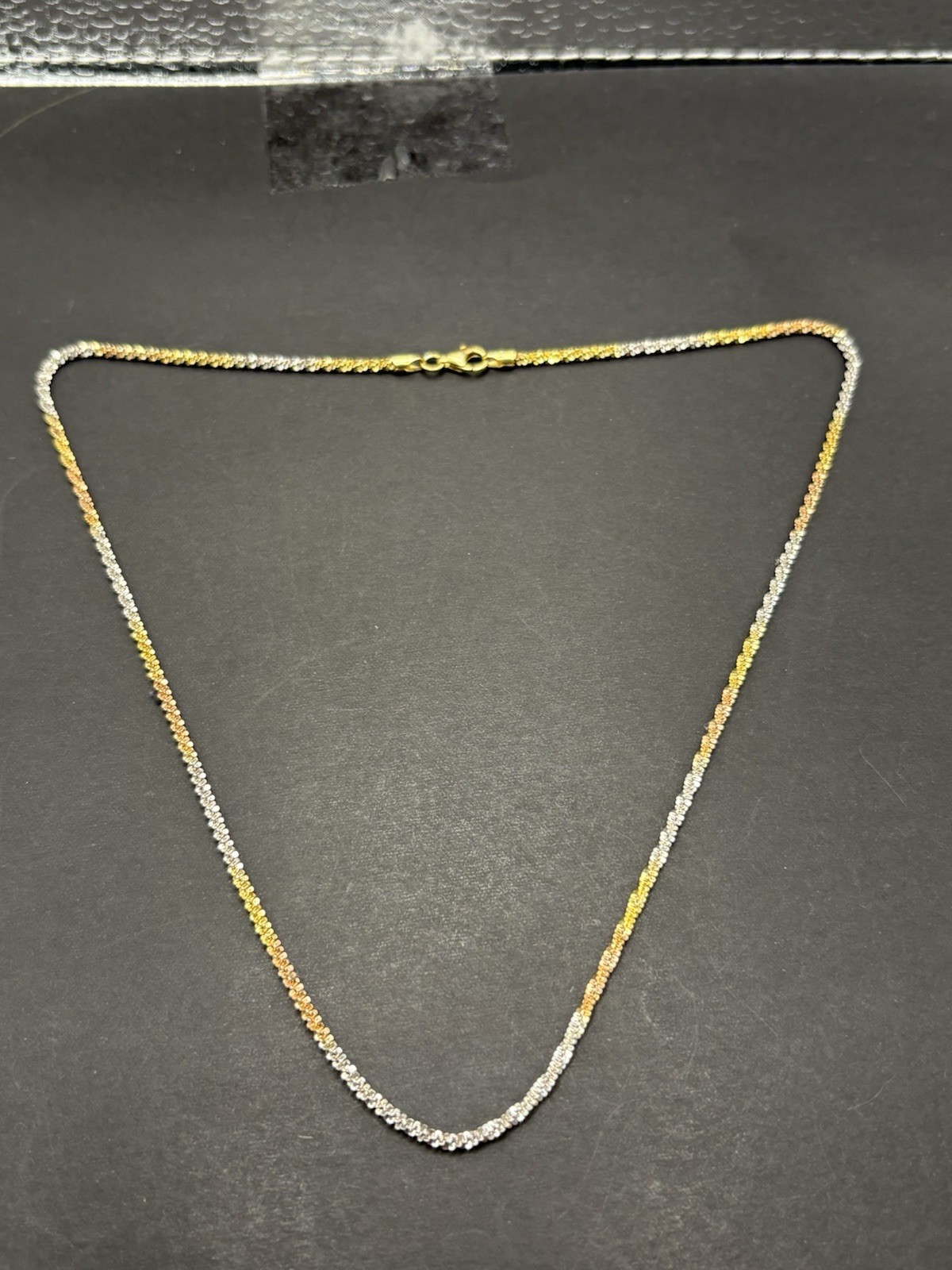 EUC 18″ Sterling Silver Tri Color Sparkle Chain 3.9 Grams G22