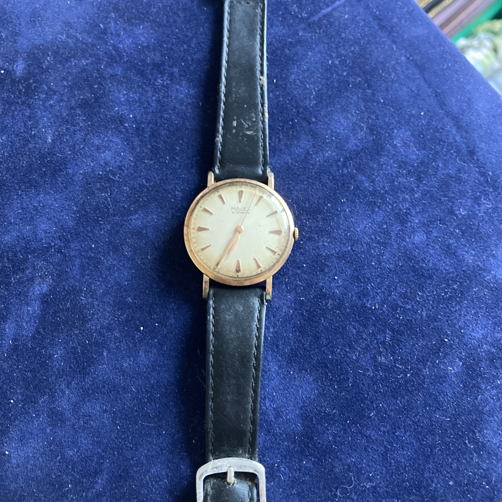 Mid century Majex 9ct Gold 21 Jewels Manual Wind Mens Watch