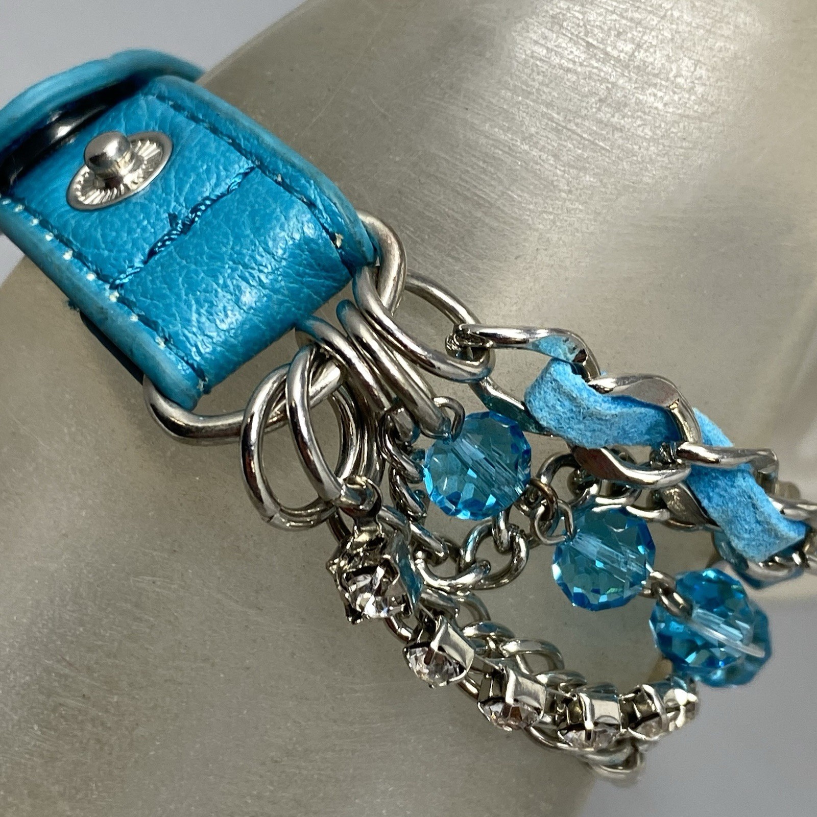 Layered Blue Glass Bead Bracelet Silver Tone Metal Chain Button Snap Punk 6.5″