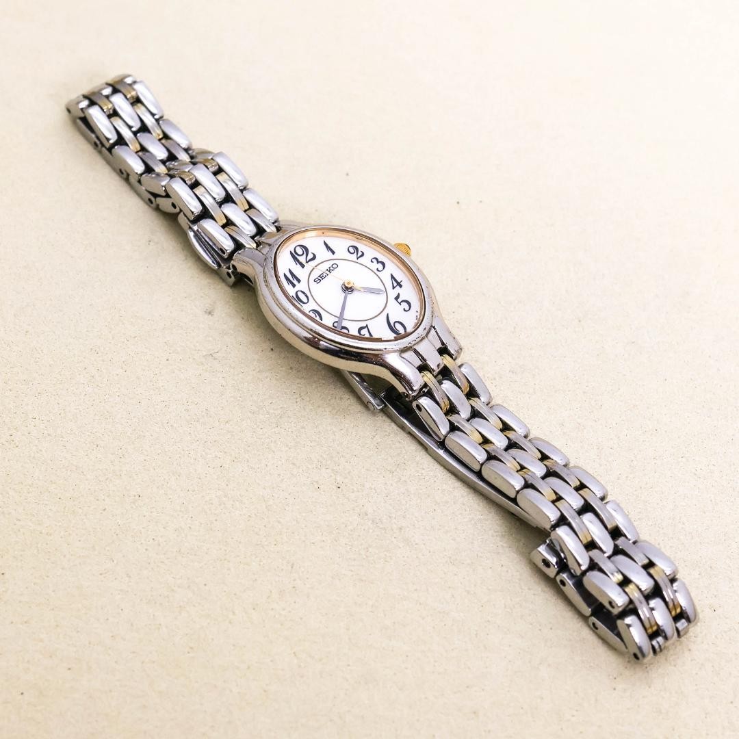 Working SEIKO Oval Stainless Steel Ladies’ Watch, New Battery, Model 3146