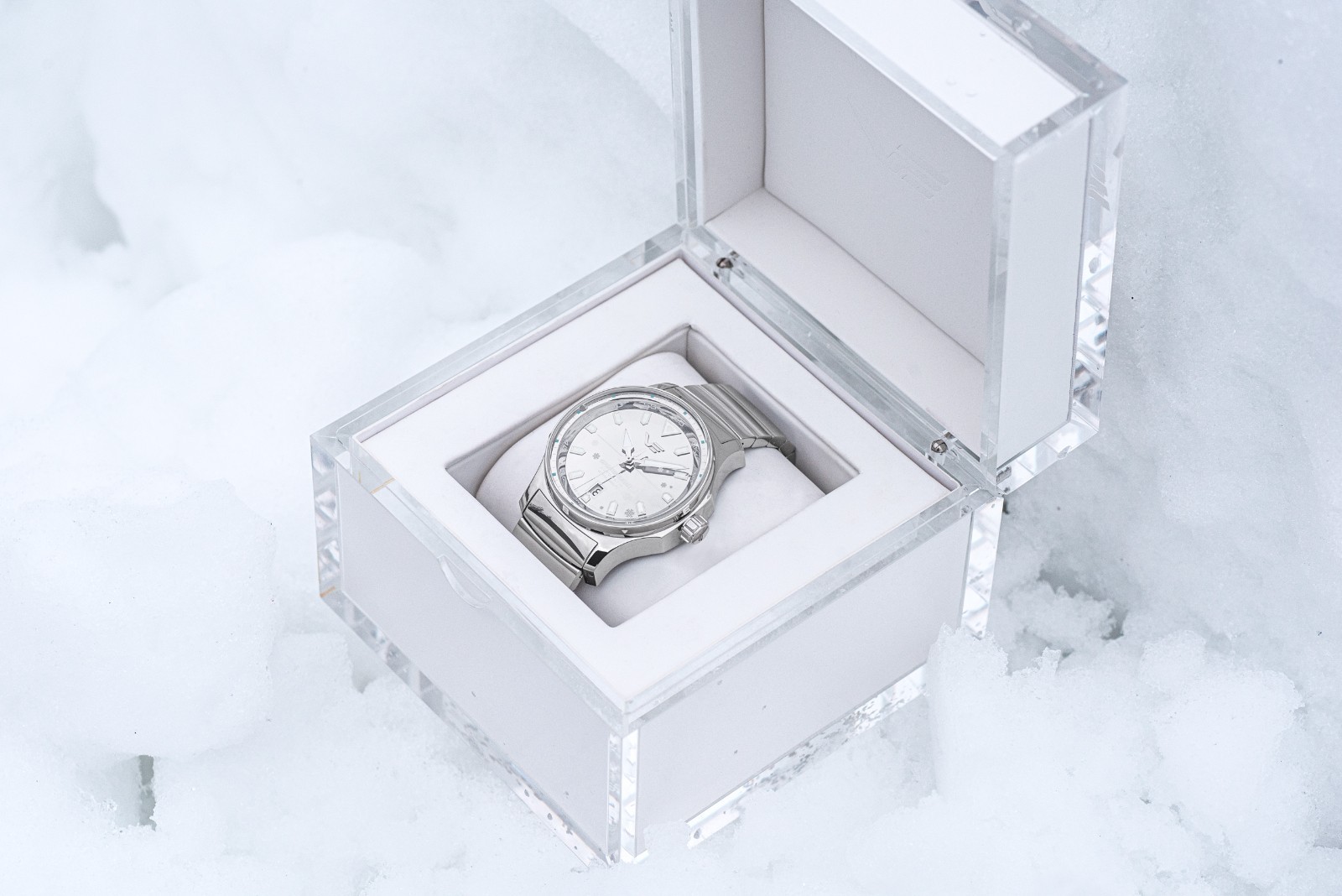 Vostok-Europe Expedition Glacier NH35-592A784 Automatic Sapphire LE 500