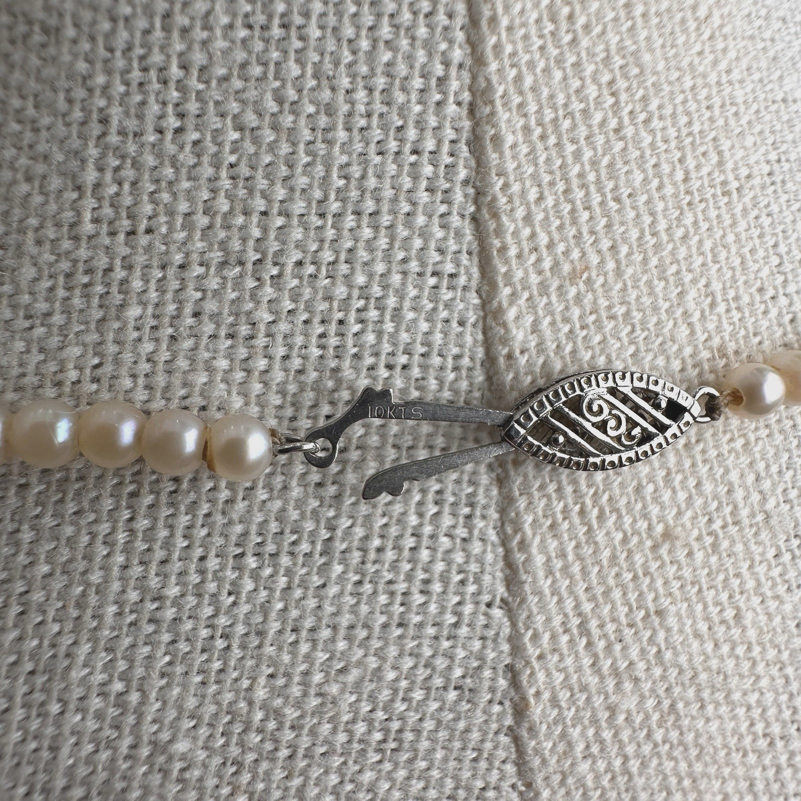 Vtg Graduated Cultured Seed Pearl Necklace 15in 10KTS Clasp Estate Heirloom MCM
