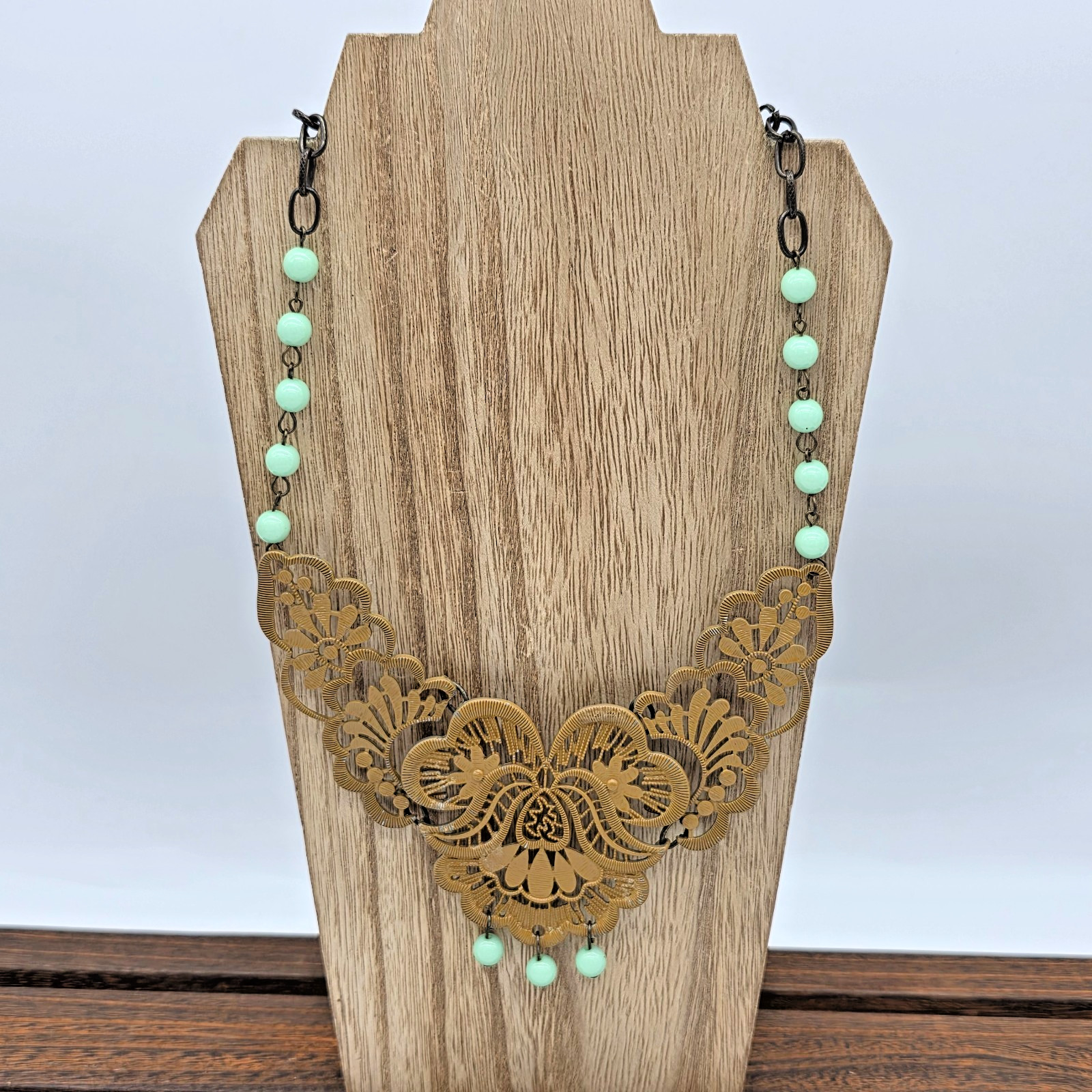 Plunder MAIZIE Bib Necklace Mustard Yellow Floral Lace Mint Green Beads 22”