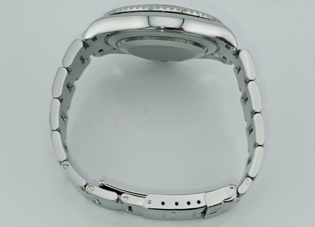 Rolex Yacht Master Oyster Perpetual Date Watch 40mm Platinum Automatic Men 16622