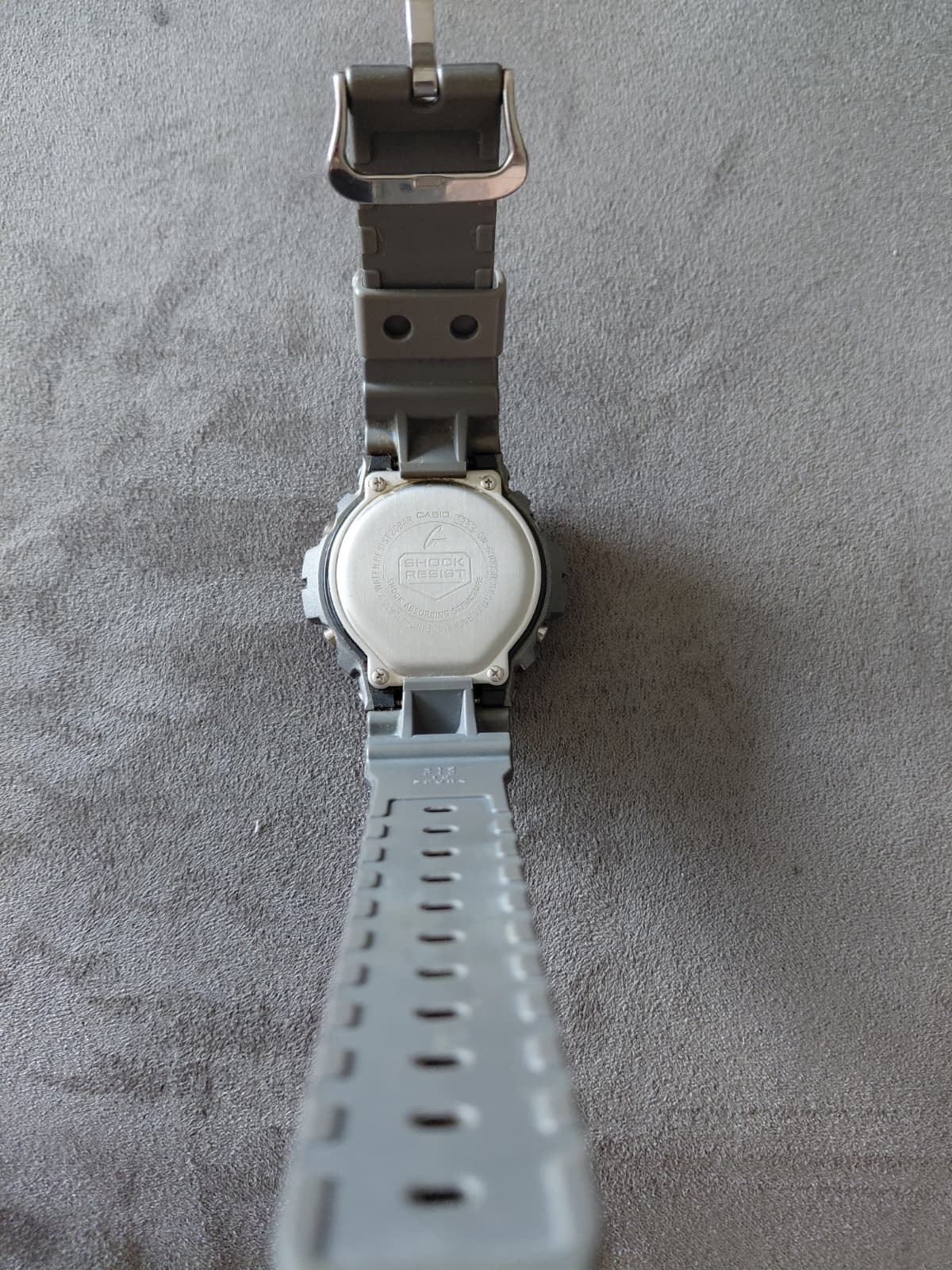Casio G-Shock DW-6900SB-8JF Metallic Gray Red Digital Watch 1289
