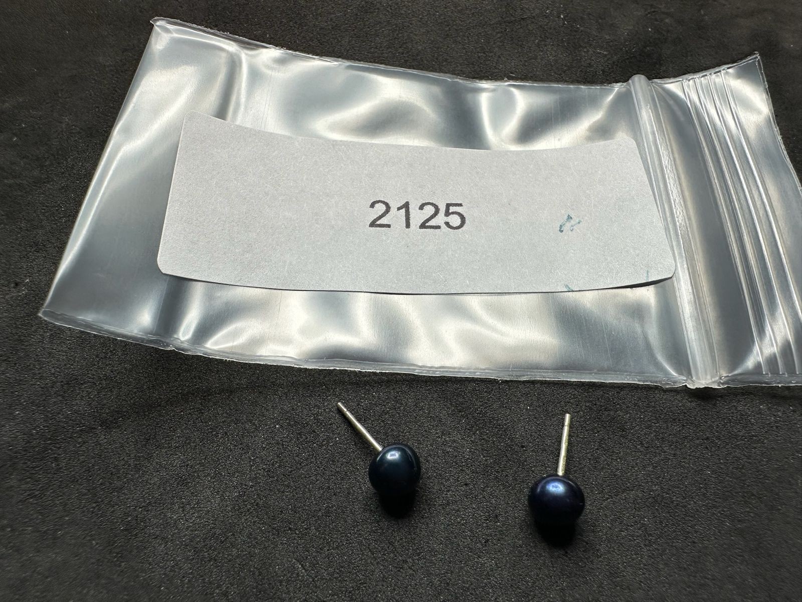 0.57g Vintage Sterling Silver 925 Dark Stud Earrings Classic M