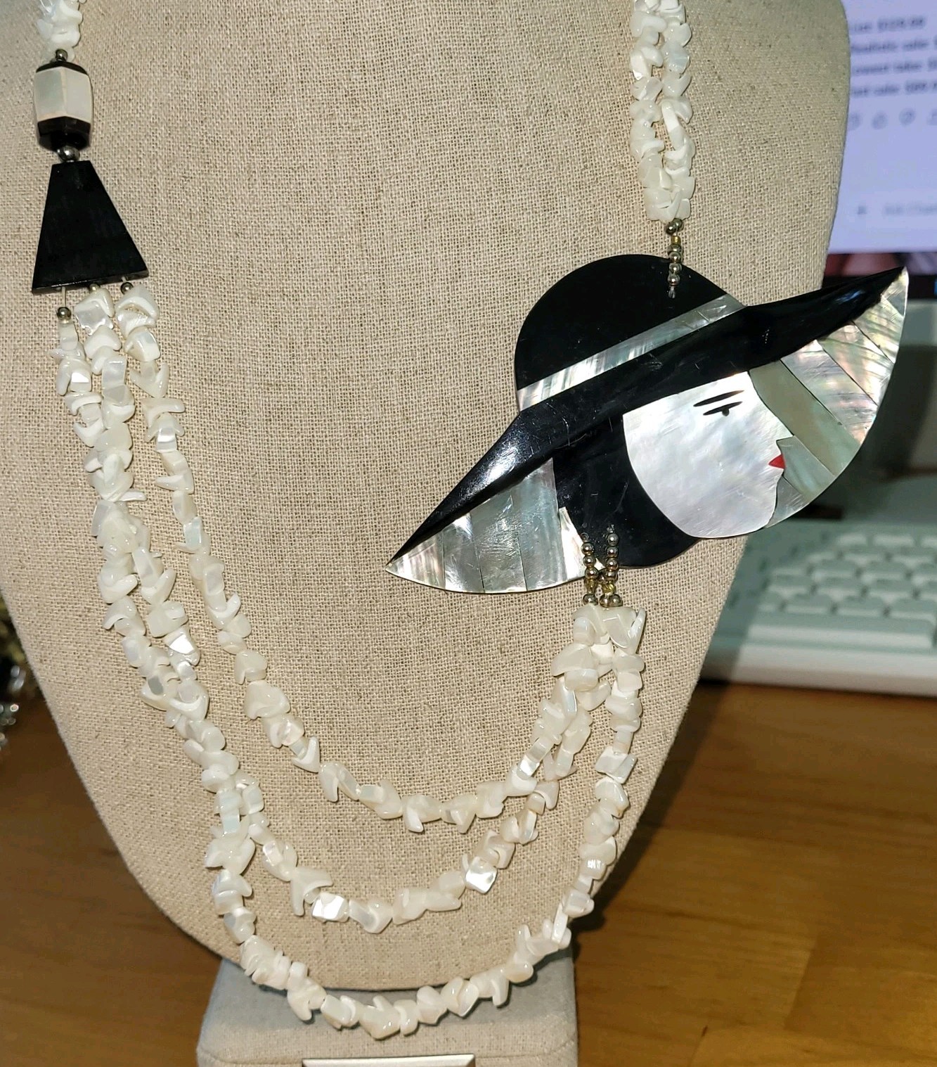 Vintage Mother of Pearl Lady Face Necklace Shell Inlay 28in 84g Multi Strand