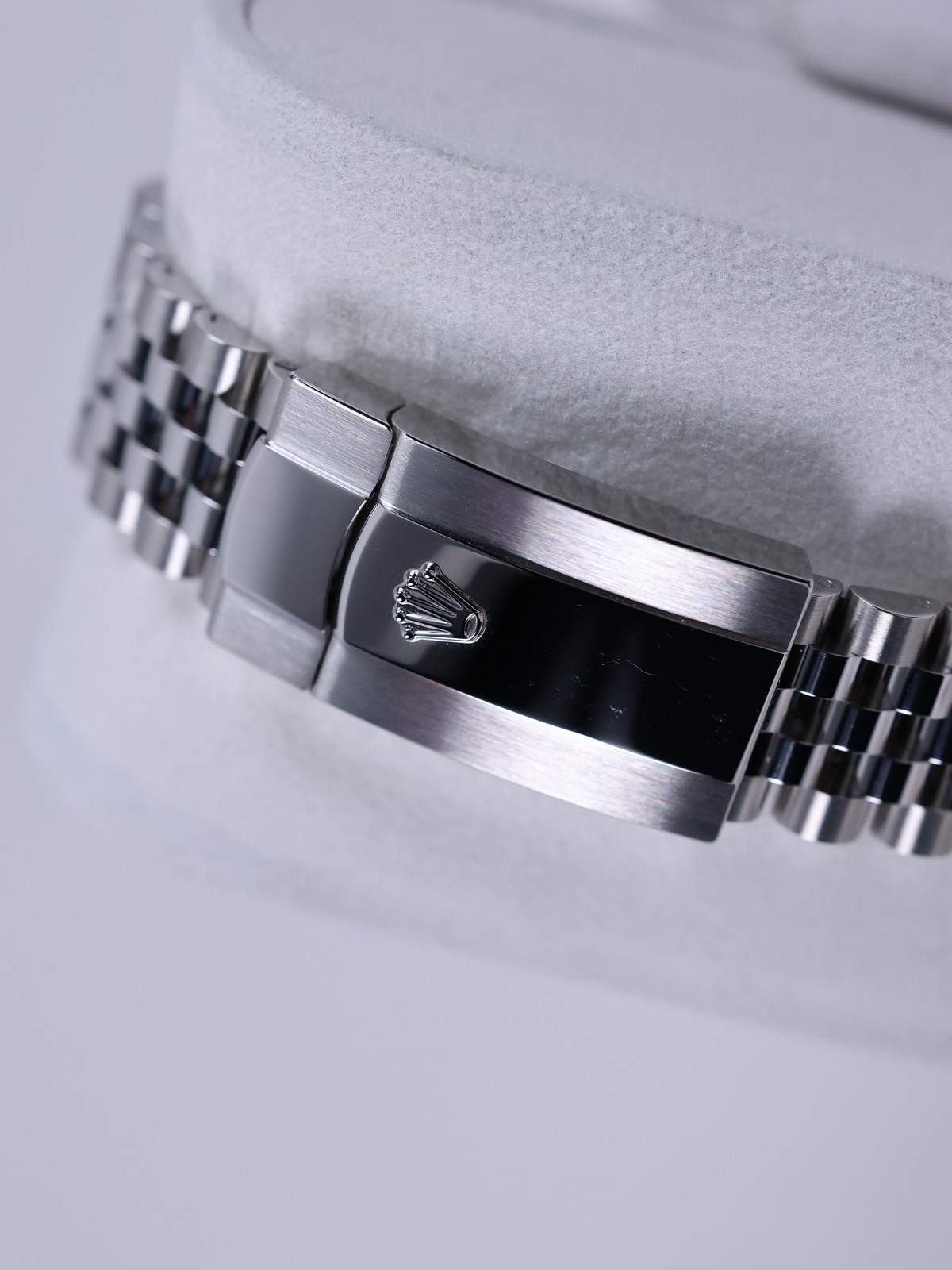 Rolex Datejust 36 126234 36mm Bright Black Dial Full Set New
