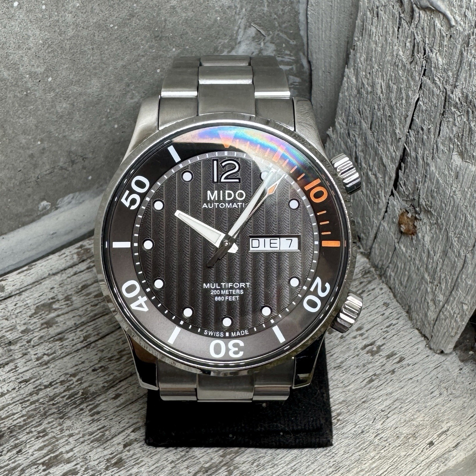 Mido Multifort Two Crowns 200m Dive Watch M005.930 Swiss 42mm Textured Dial Mens