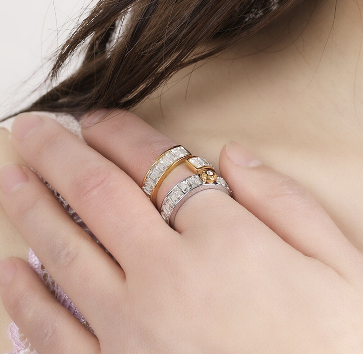 New Henri Bendel Ring Free Shipping size 7
