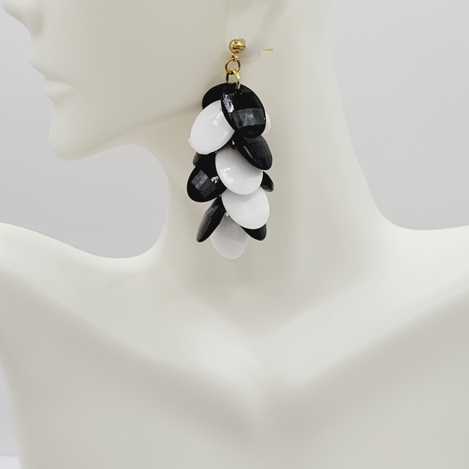 Black and White Flat Faceted Disc Dangle Long Cha Cha Style Vtg Pierced Earrings