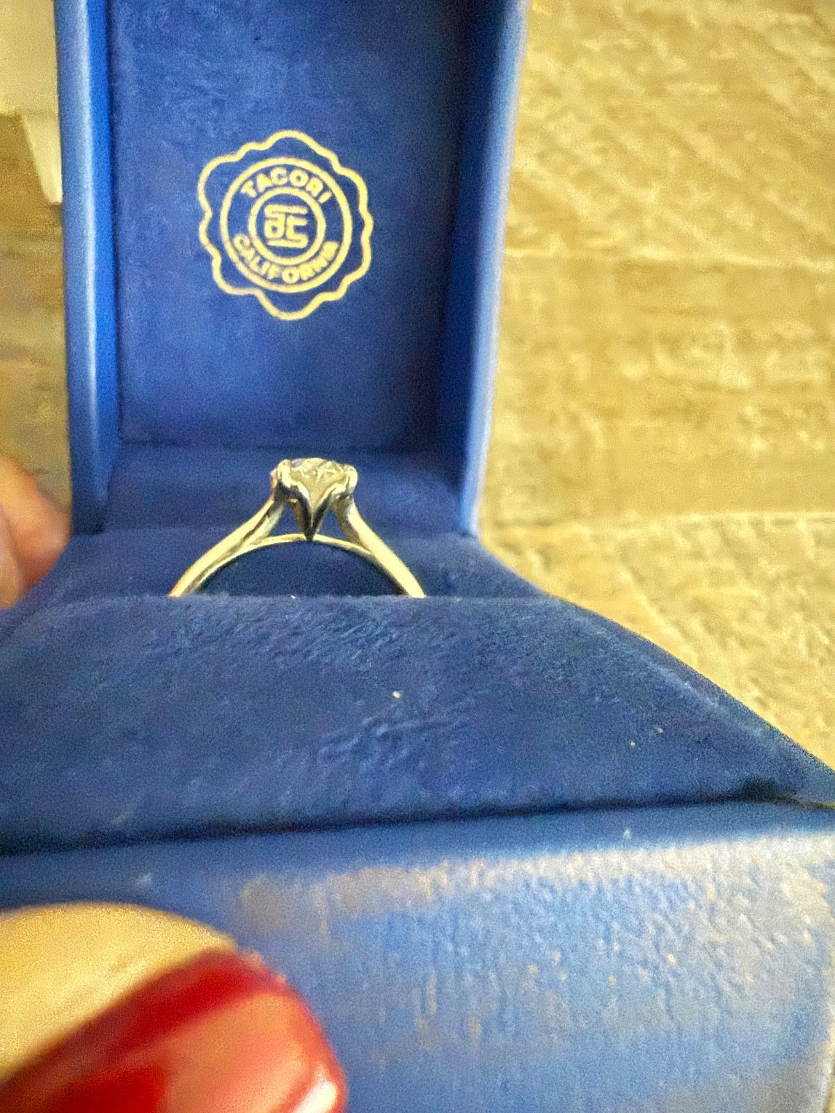 TACORI PLATINUM / oval ENGAGEMENT RING 1.51 lab grown /worn only 1 month