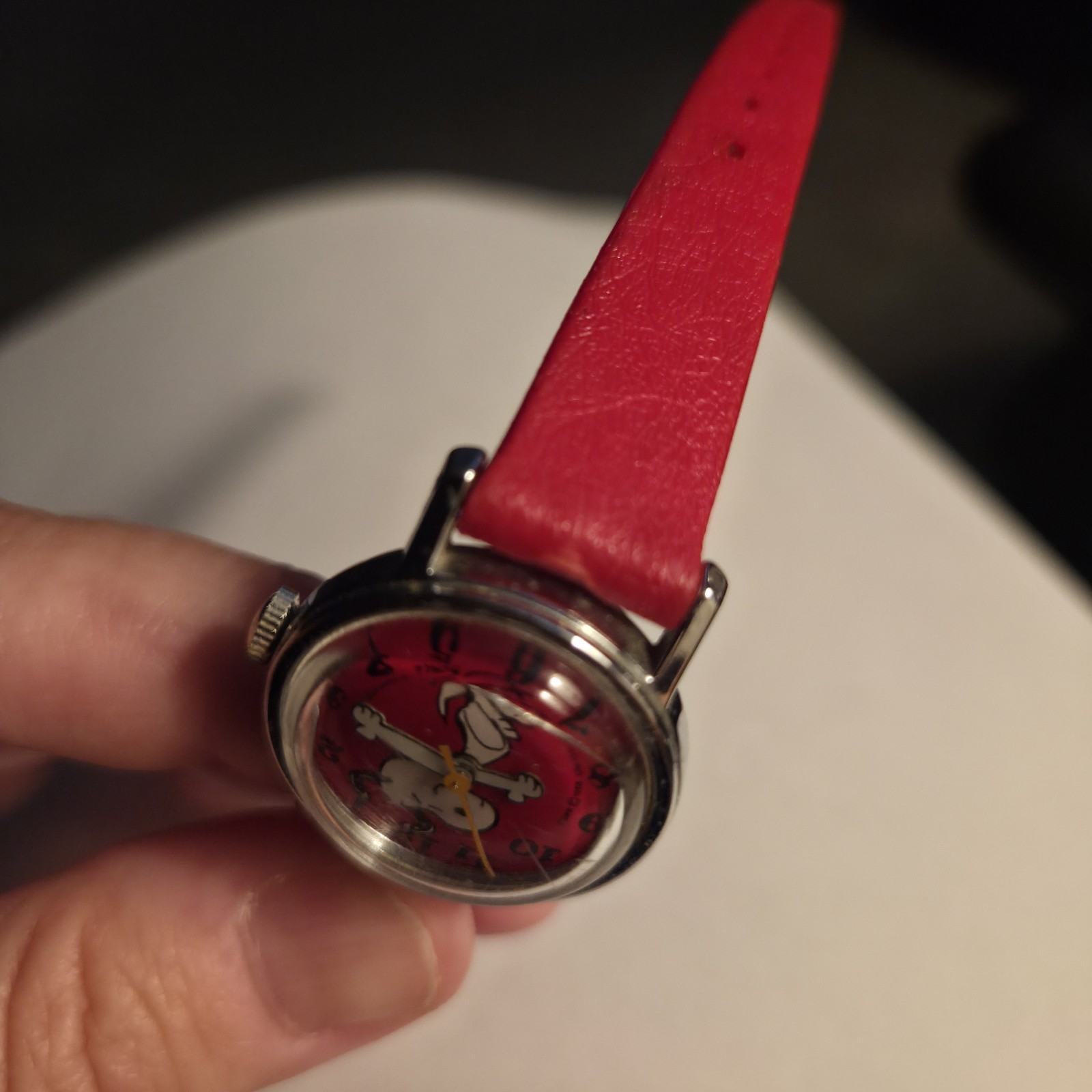 Vtg Working Peanuts Snoopy Mech Wind Up Children’s Watch Red Dial Red Band