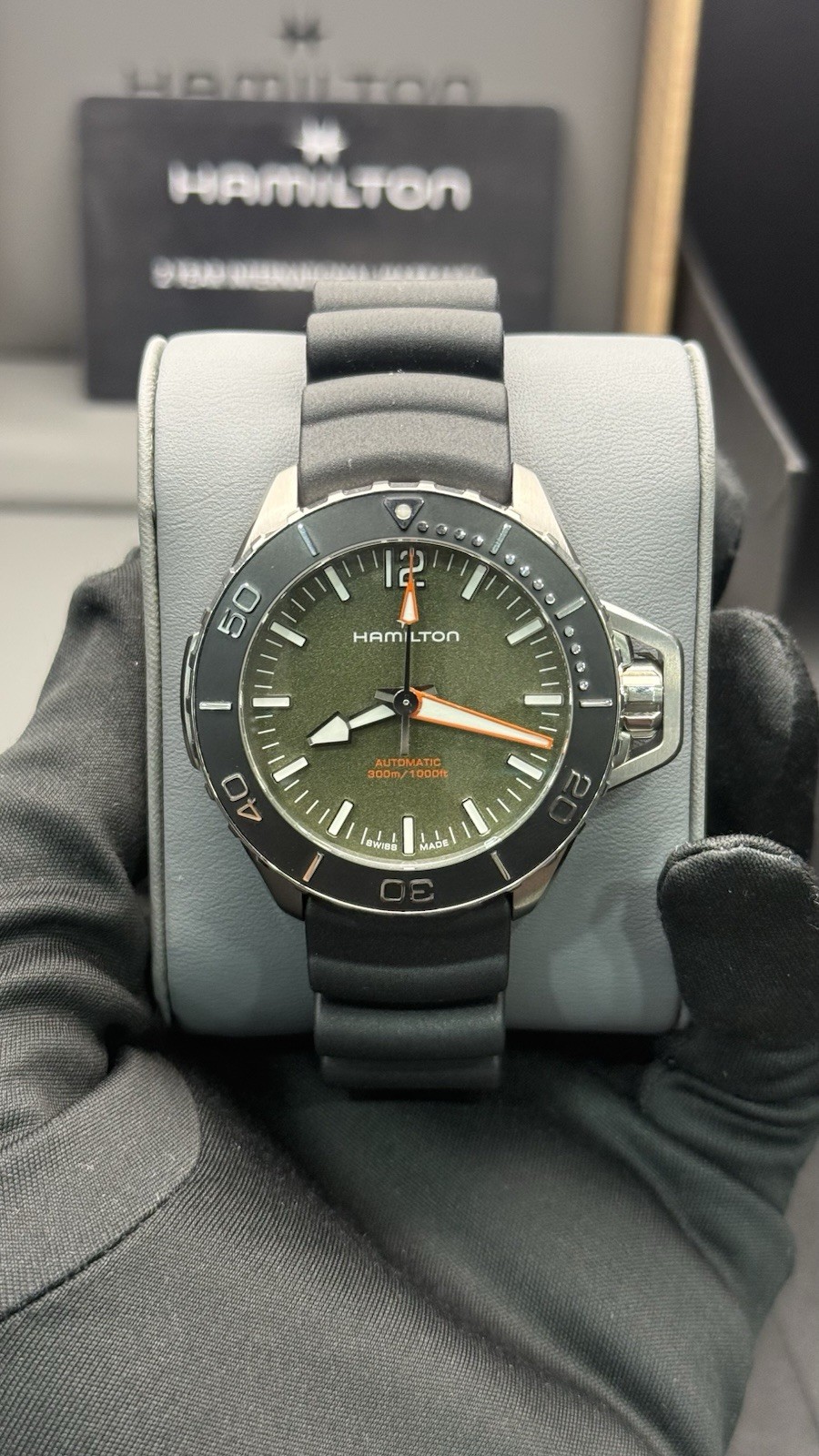 Hamilton Khaki Navy Frogman Automatic Diver 300m Green Dial Black Rubber