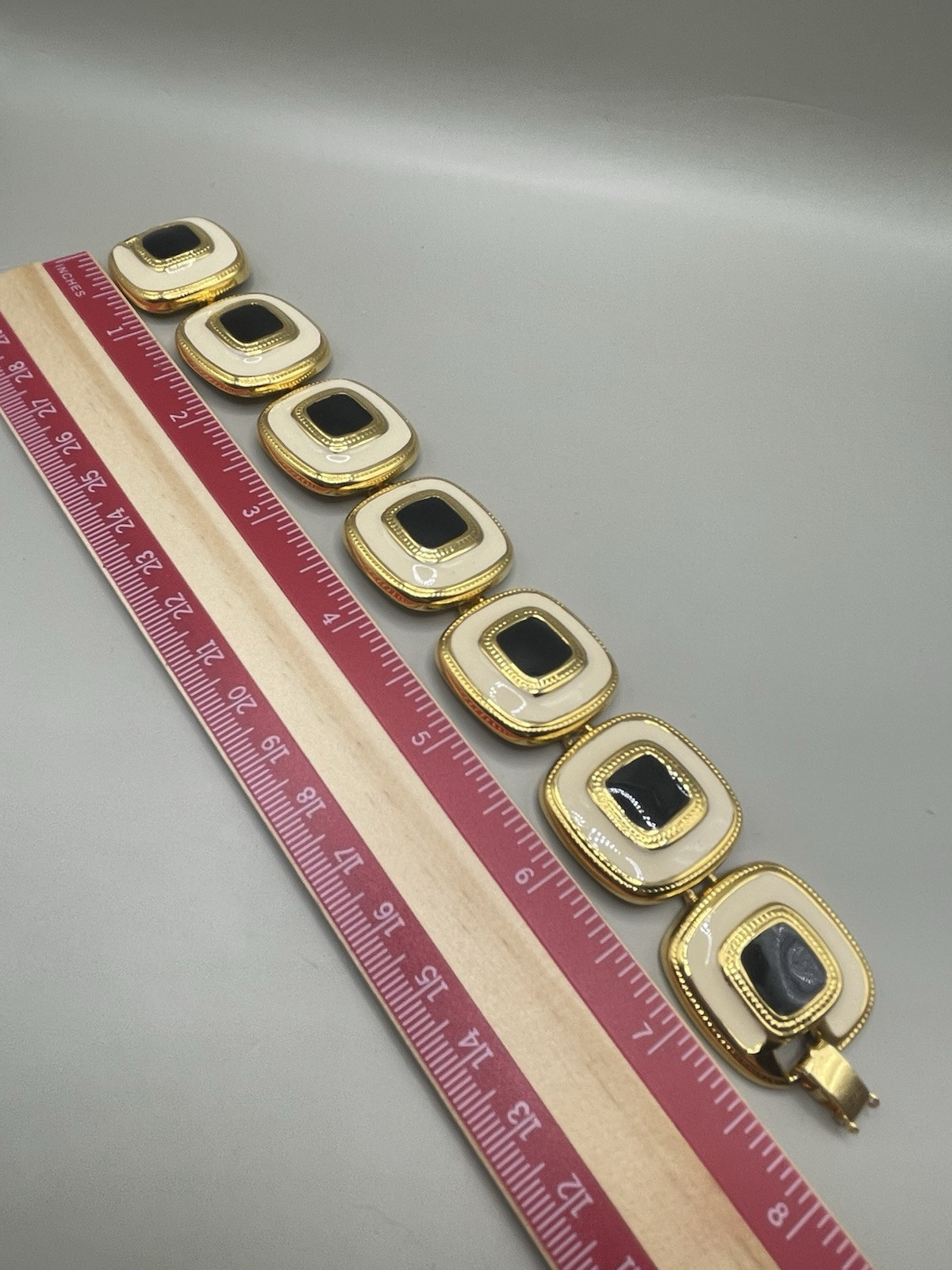 VTG Black & Cream Enamel GoldTone Link Necklace Bracelet & Clip-on Earrings Set