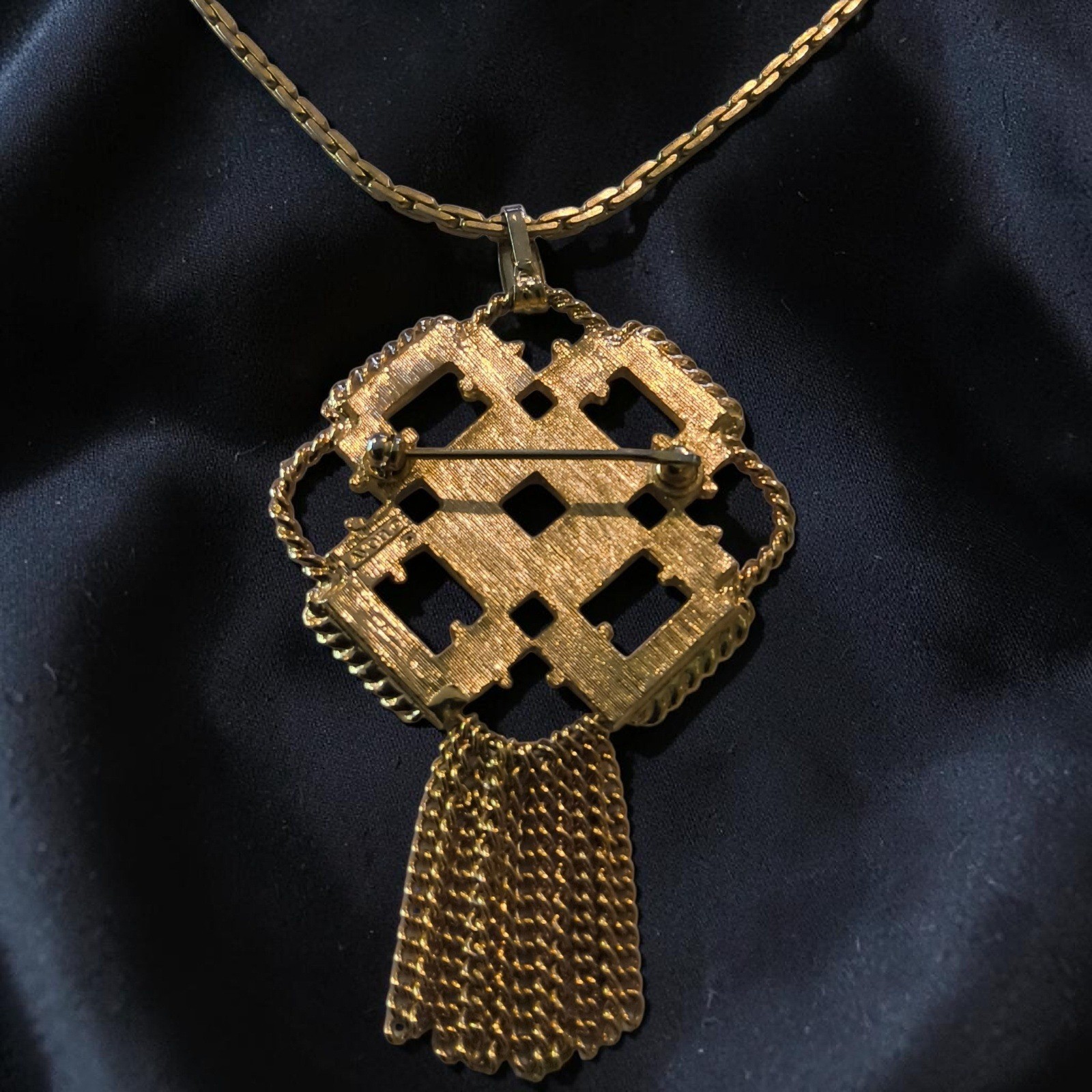 Vintage Avon White Enamel Gold Tone Tassel Necklace Brooch Convertible Pendant