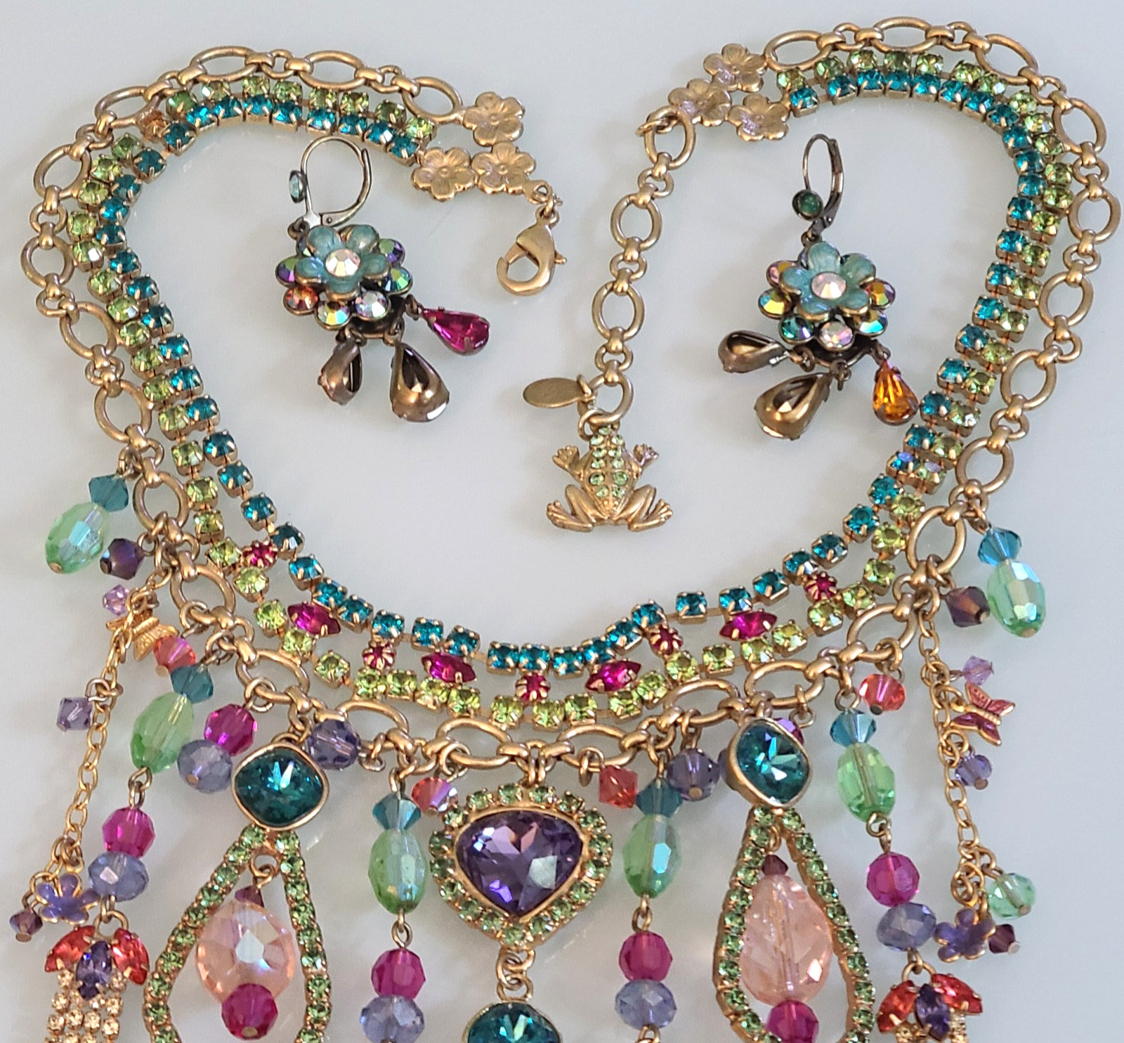 SALE ONE OF A KIND KIRKS FOLLY 6 IN WIDE BIB WITH 4 IN DROP NECKLACE SET WOW