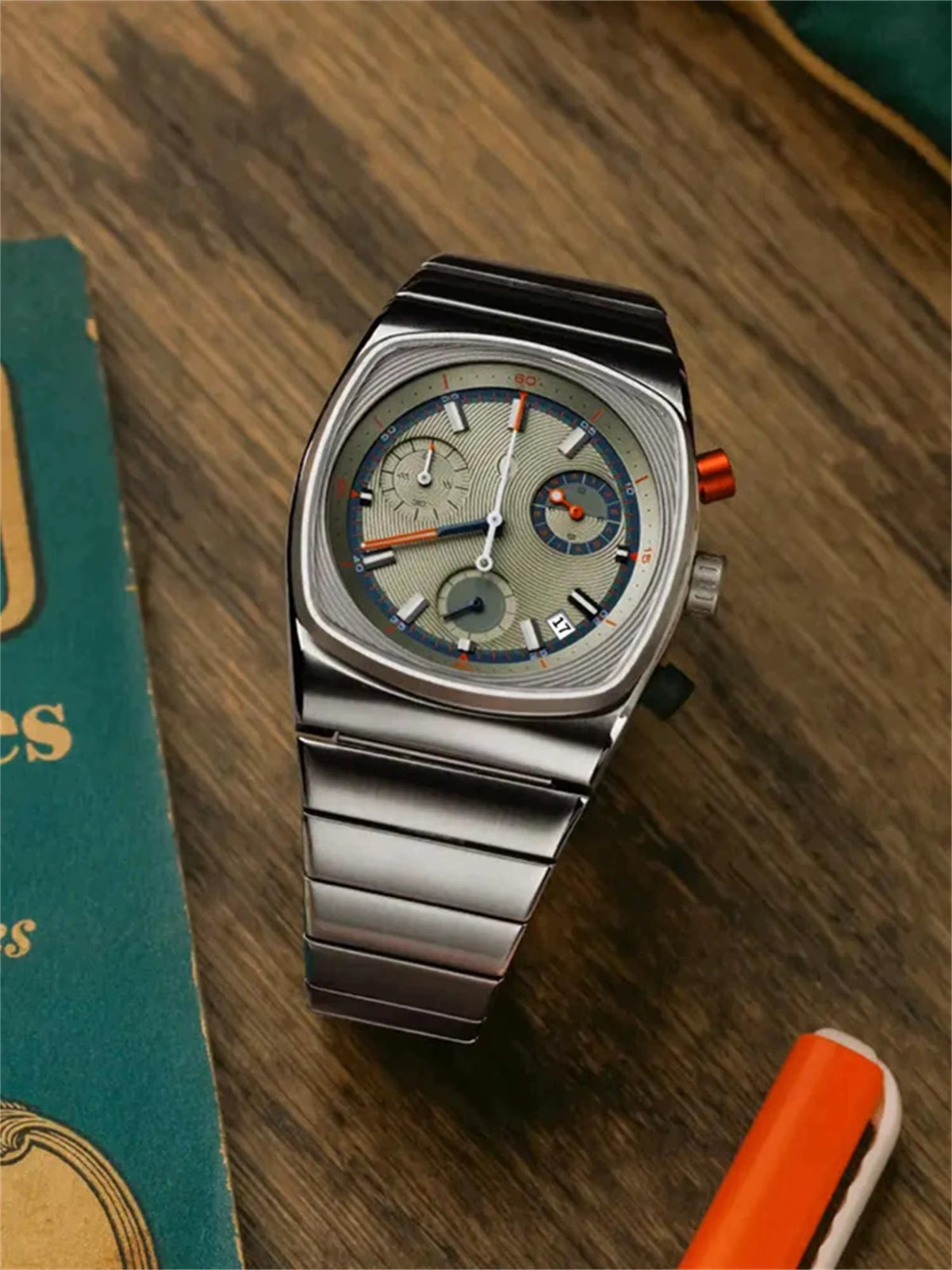 CILOA Men Retro Automatic Movement Steeldive Stainless Steel Waterproof Luxury