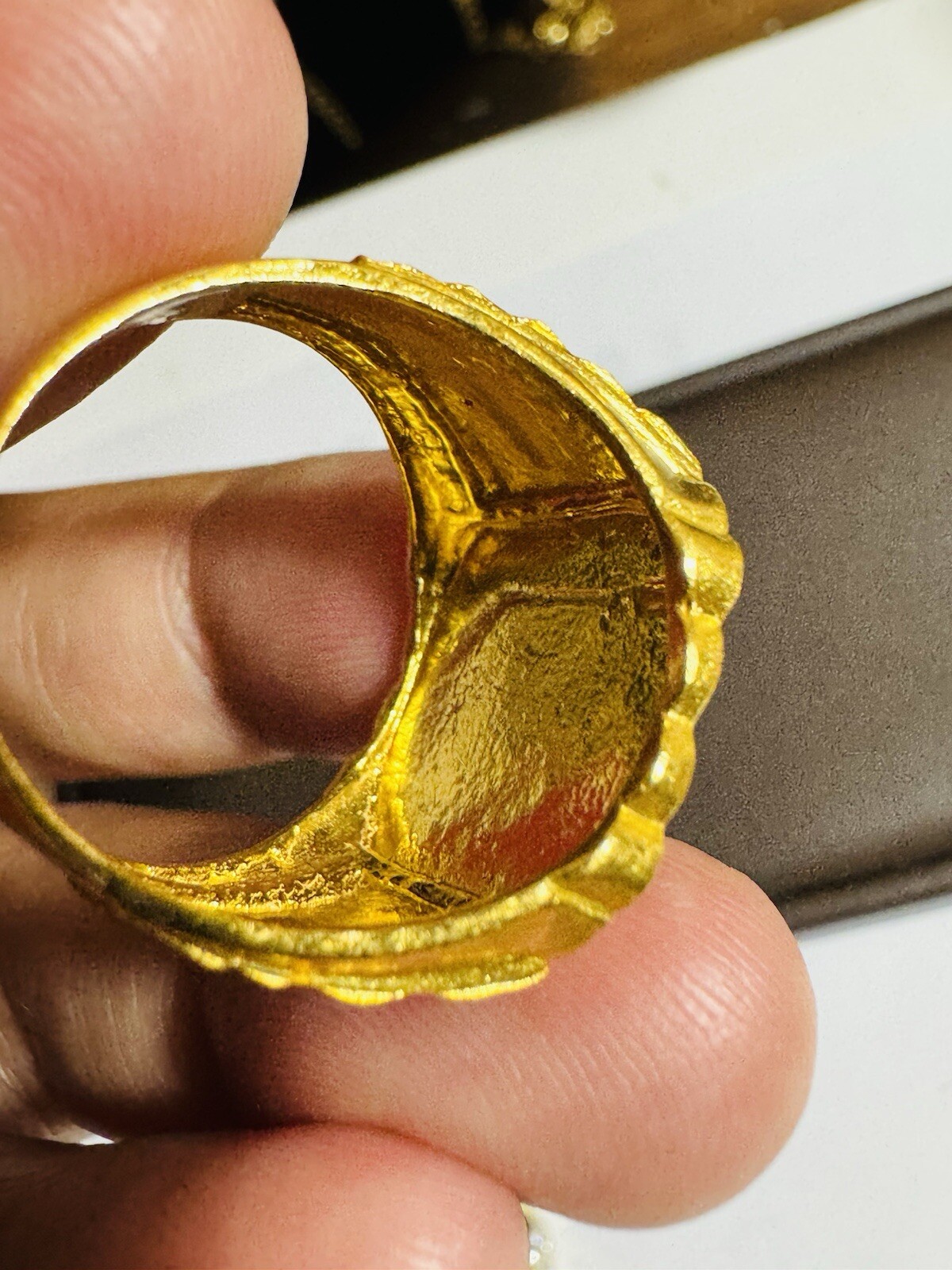 Solid 22C 22K 916 RING Gold Real Gold Mens Women’s 8.5”- 9” 16mm 9.32g