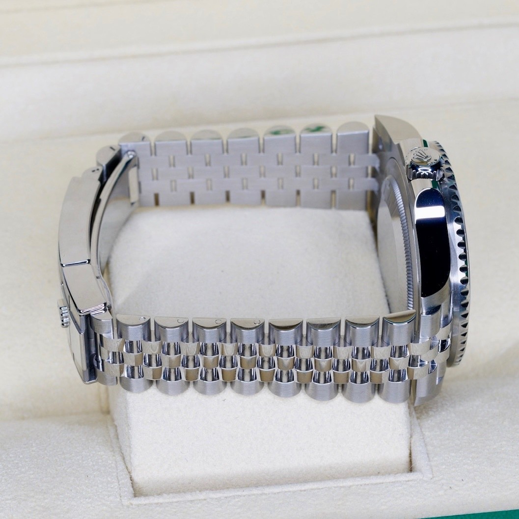 Rolex GMT-Master II SPRITE Black Dial Green & Black Bezel SS 40mm 126720VTNR