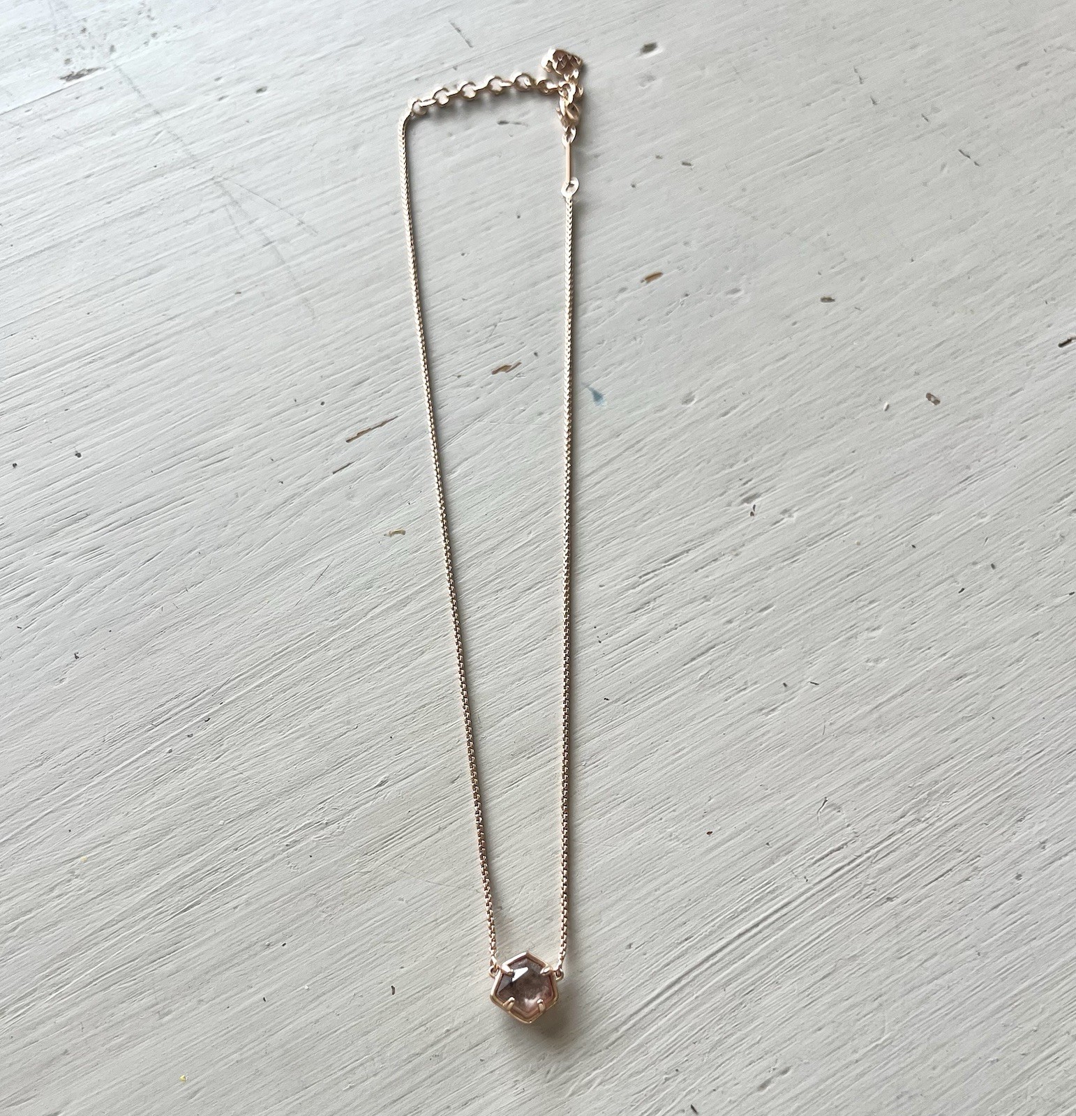 Kendra Scott Jaxon Necklace in Sable Mica, Rose Gold Plated