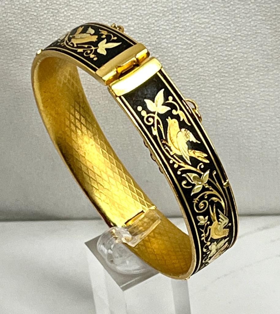 Vintage ia Midas Damascene Toledo Spain Round hinged Cuff Bracelet w/Birds #31-8