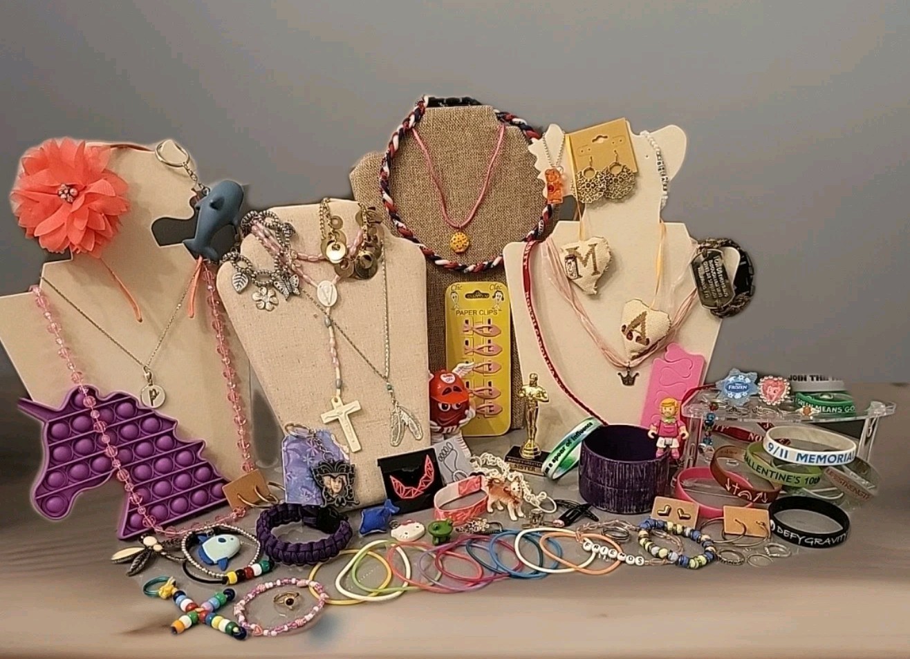Costume Jewelry Lot 90 Pc + Girls Dress Up Box Collectibles, Hair Pcs And MoreG3
