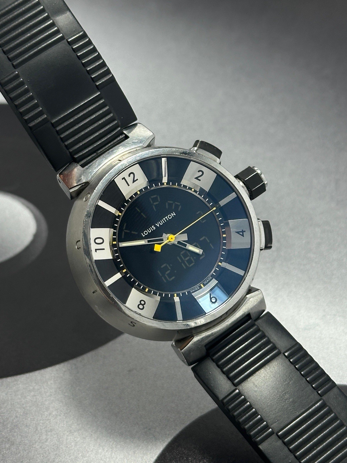 Louis Vuitton Tambour Chronograph Calendar Analogic 41mm