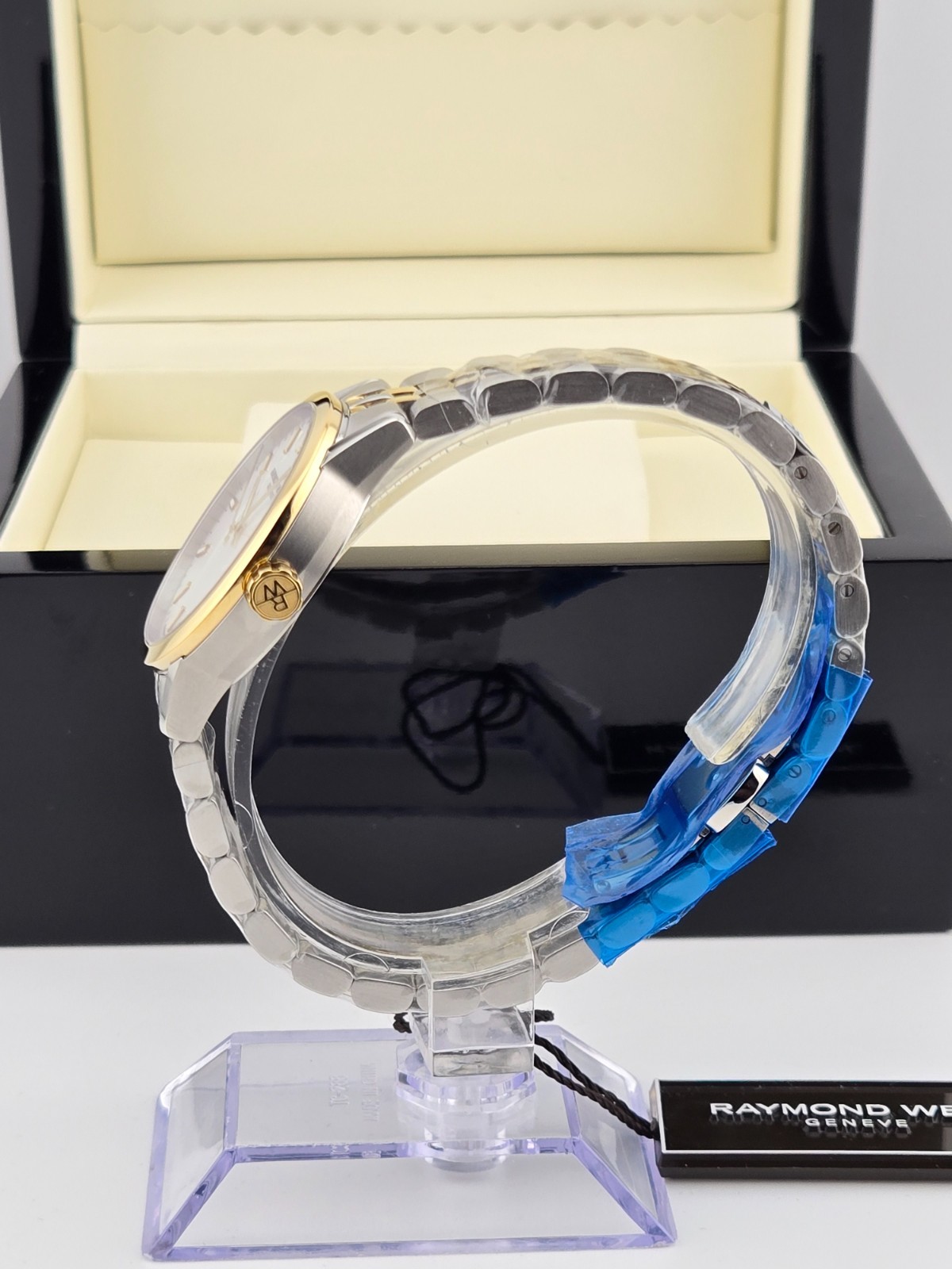 Raymond Weil Freelancer MOP Dial Women’s Watch 5634-STP-97021 ($1375 MSRP)
