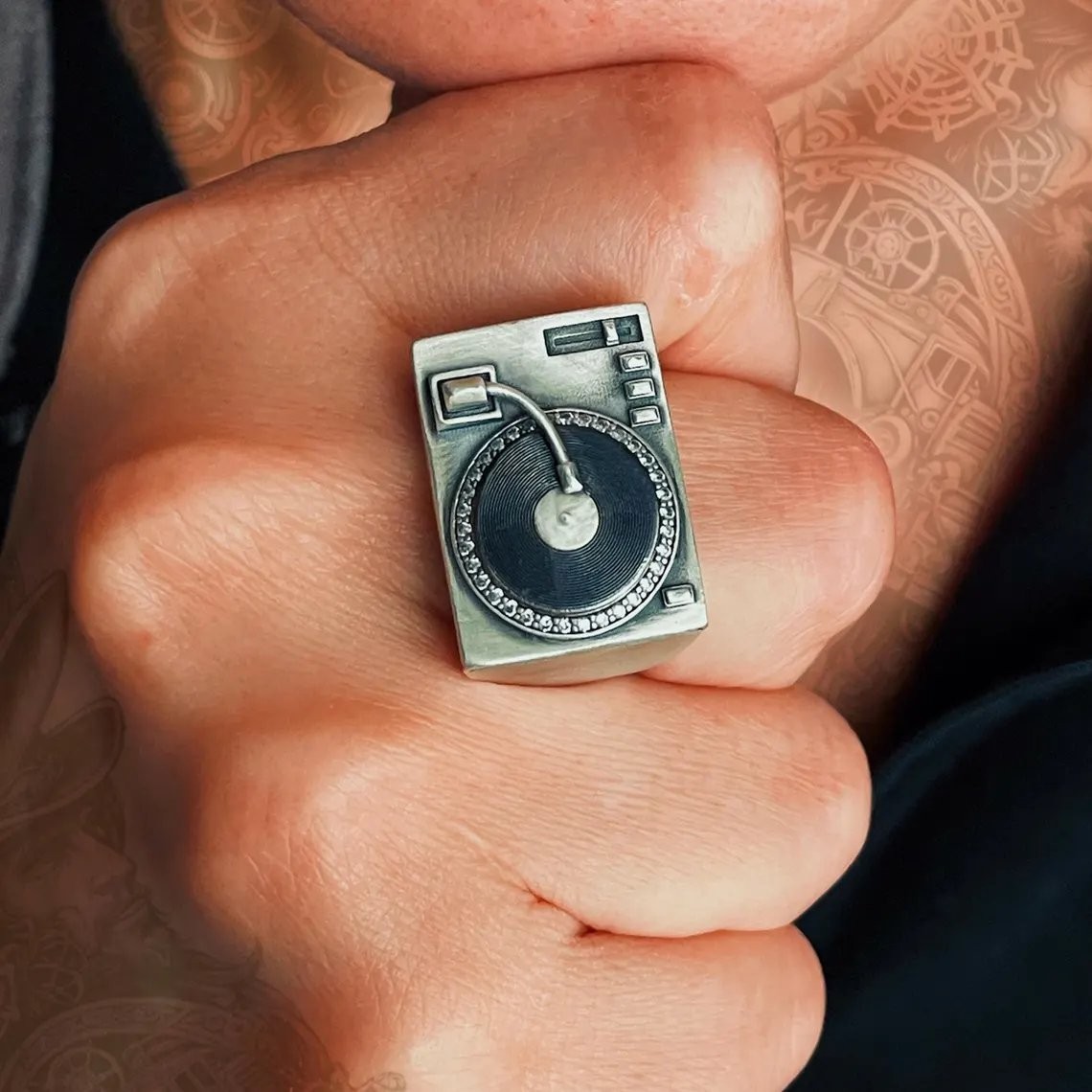Record Player Signet Ring 925 Sterling Silver Oxidized Ring Duty Free