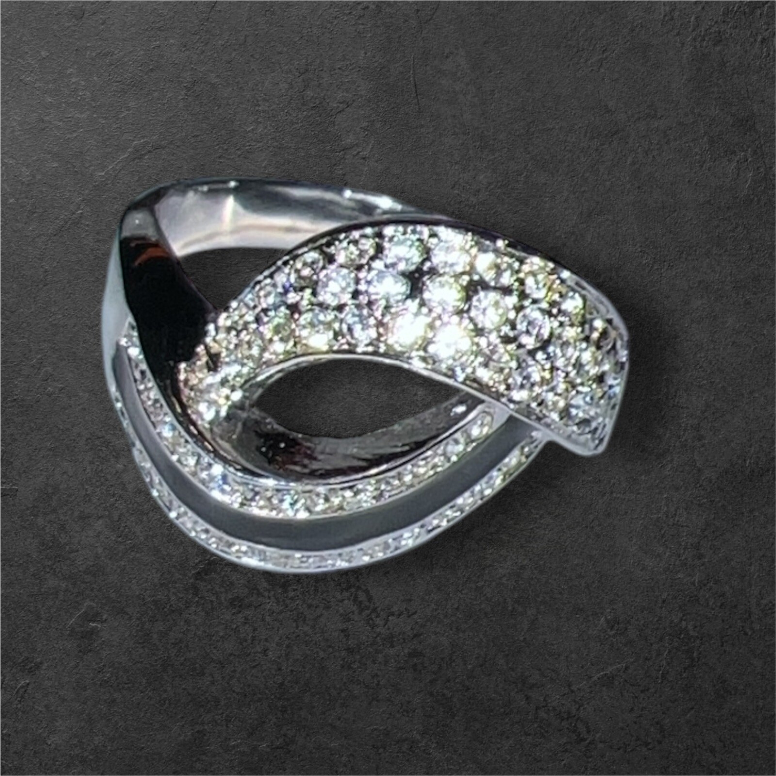 Park Lane “BLACK TIE” Ring Hostess Only Swarovski Crystals Size 10 In Box