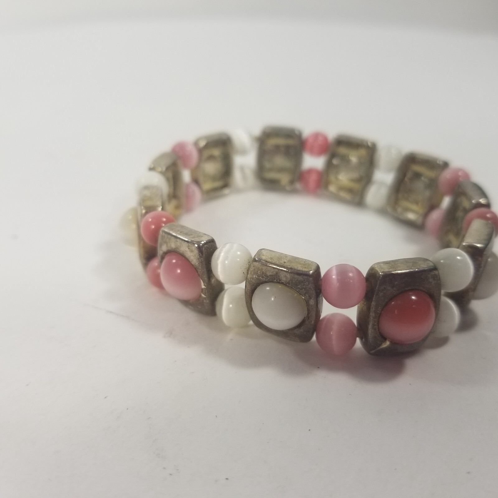 Vintage White Pink Silver Tone Bead Stretch Bracelet