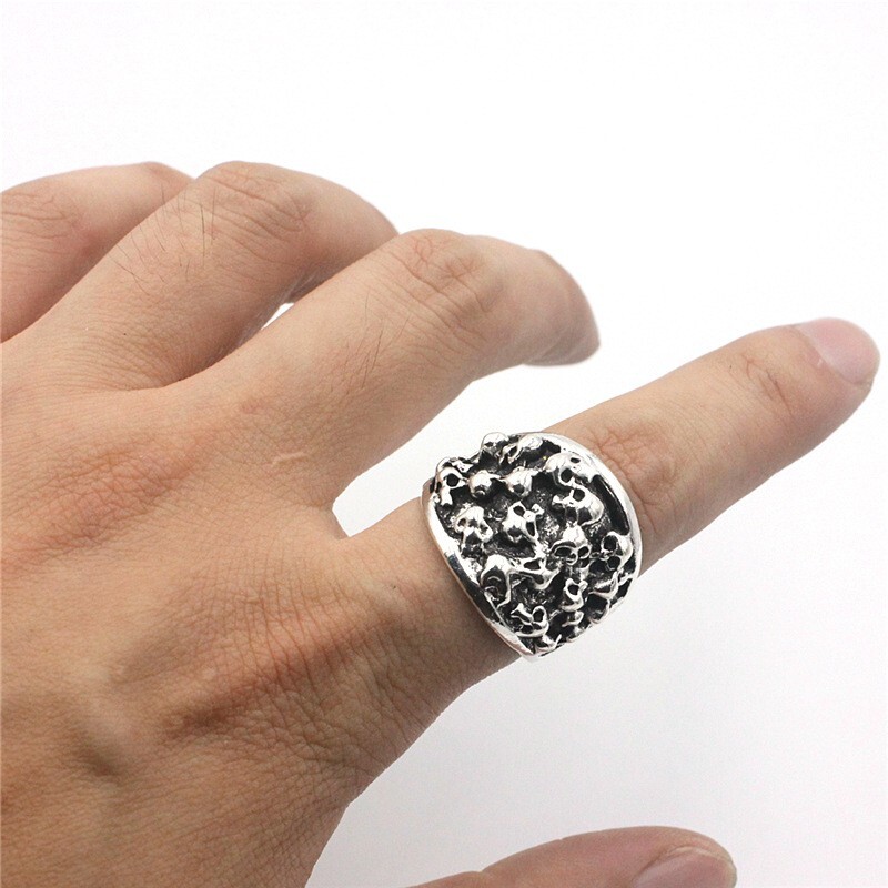 Wholesale 25pcs Mixed Men’s Skull Gothic Biker Rings Top Styles Jewelry Lot
